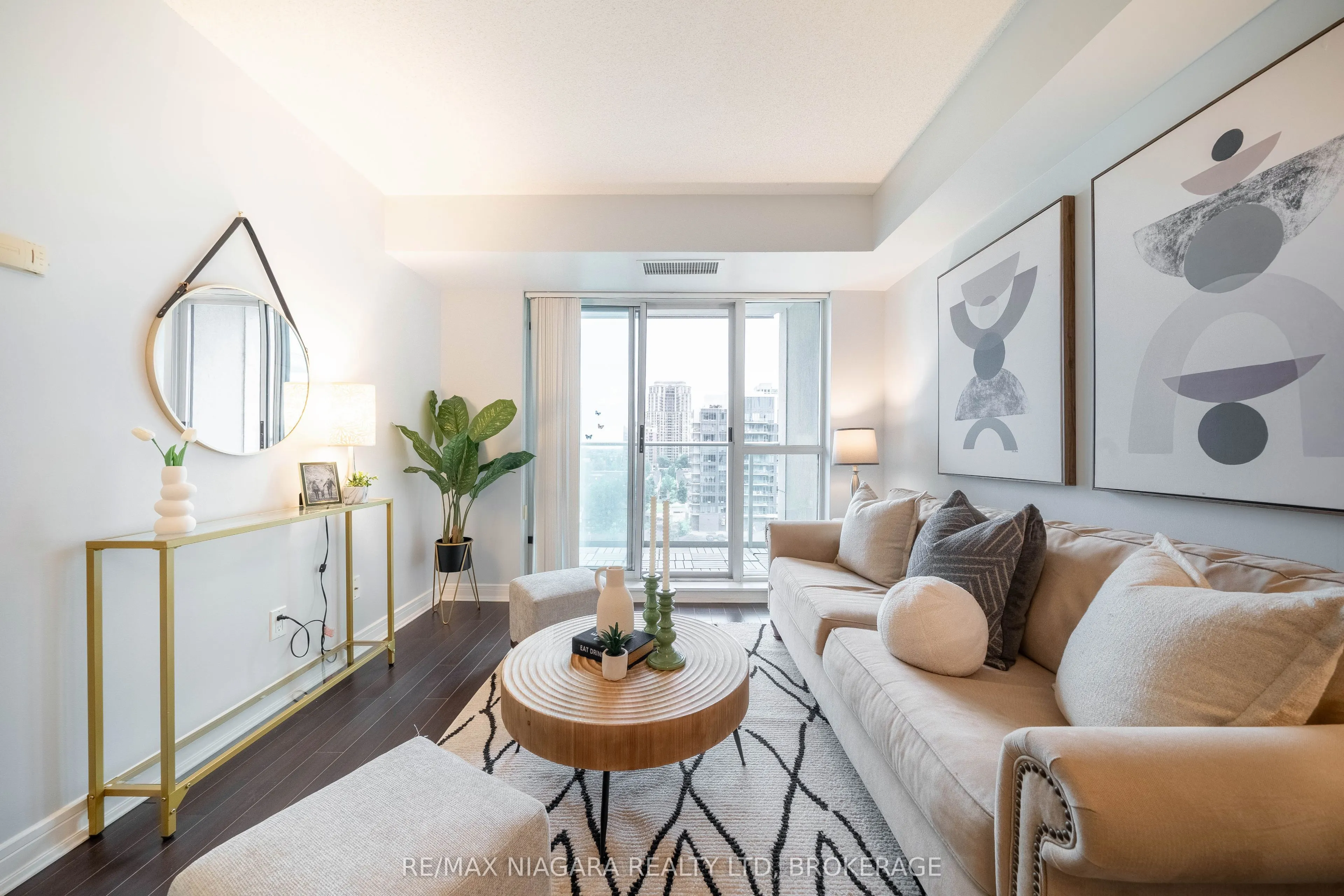 31 Bales Avenue, #1116