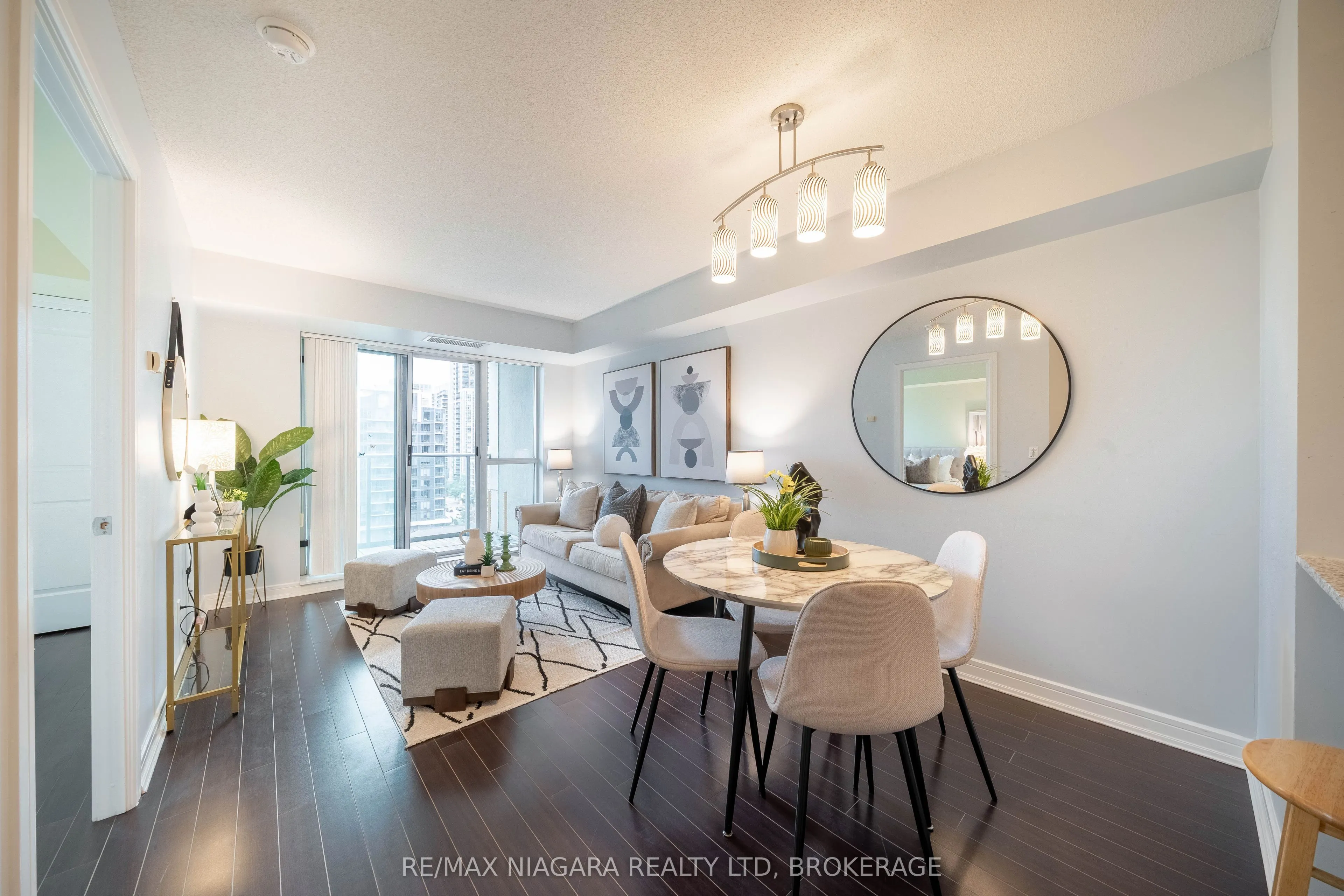 31 Bales Avenue, #1116