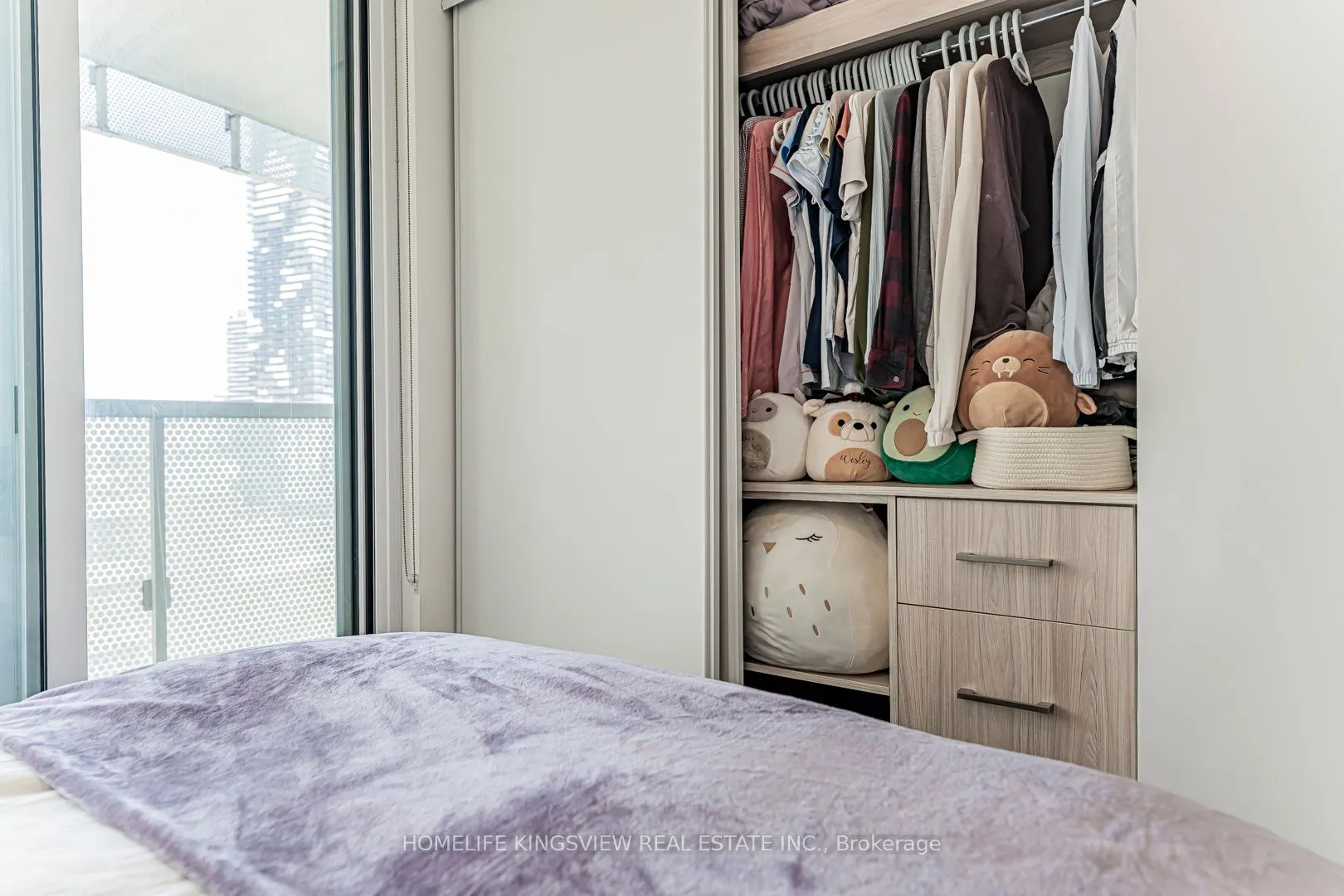 15 Queens Quay E, #923