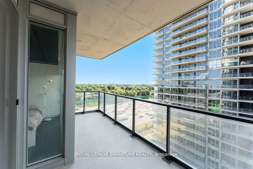 95 Mcmahon Drive, #1507