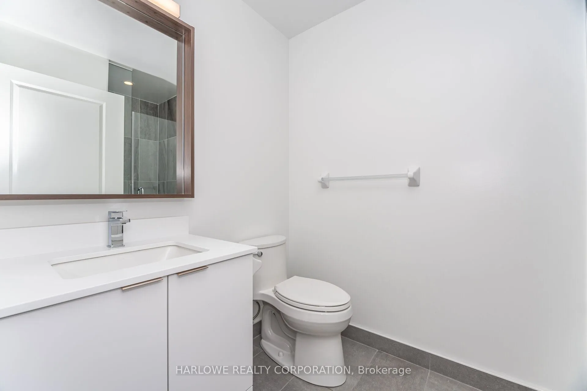 543 Richmond Street W, #406