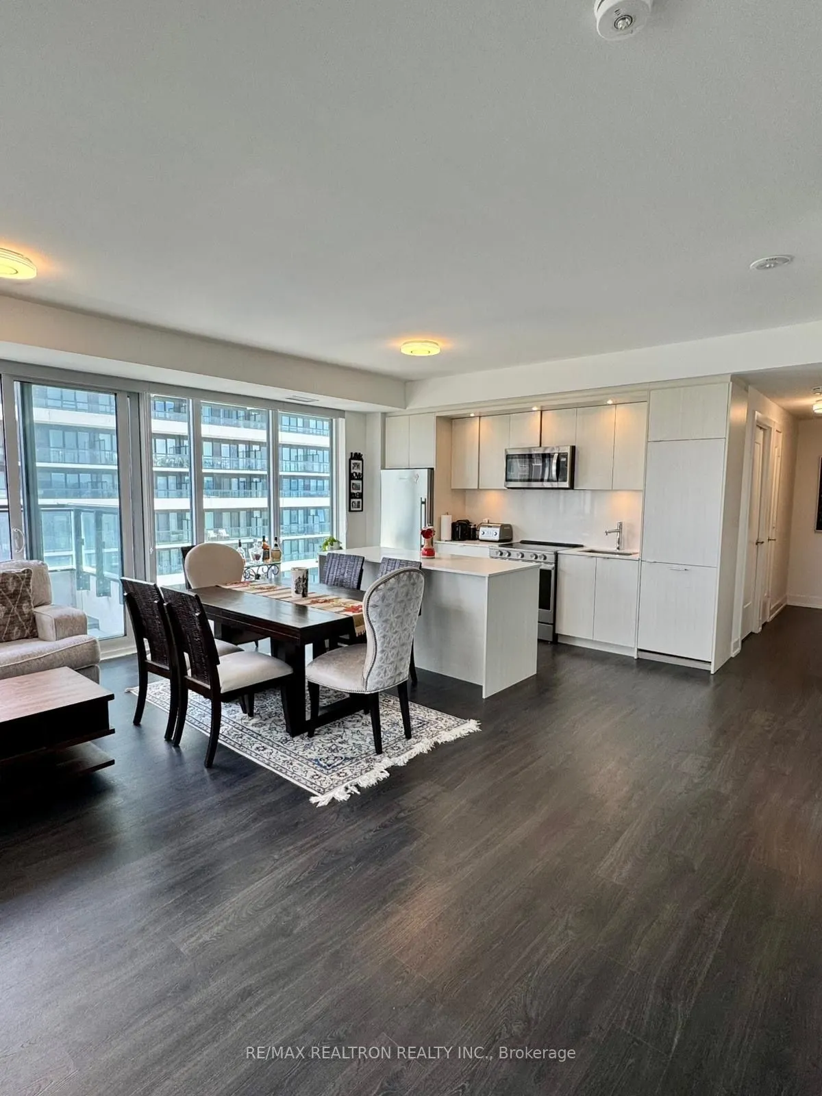 20 Inn On The Park Drive, #1131