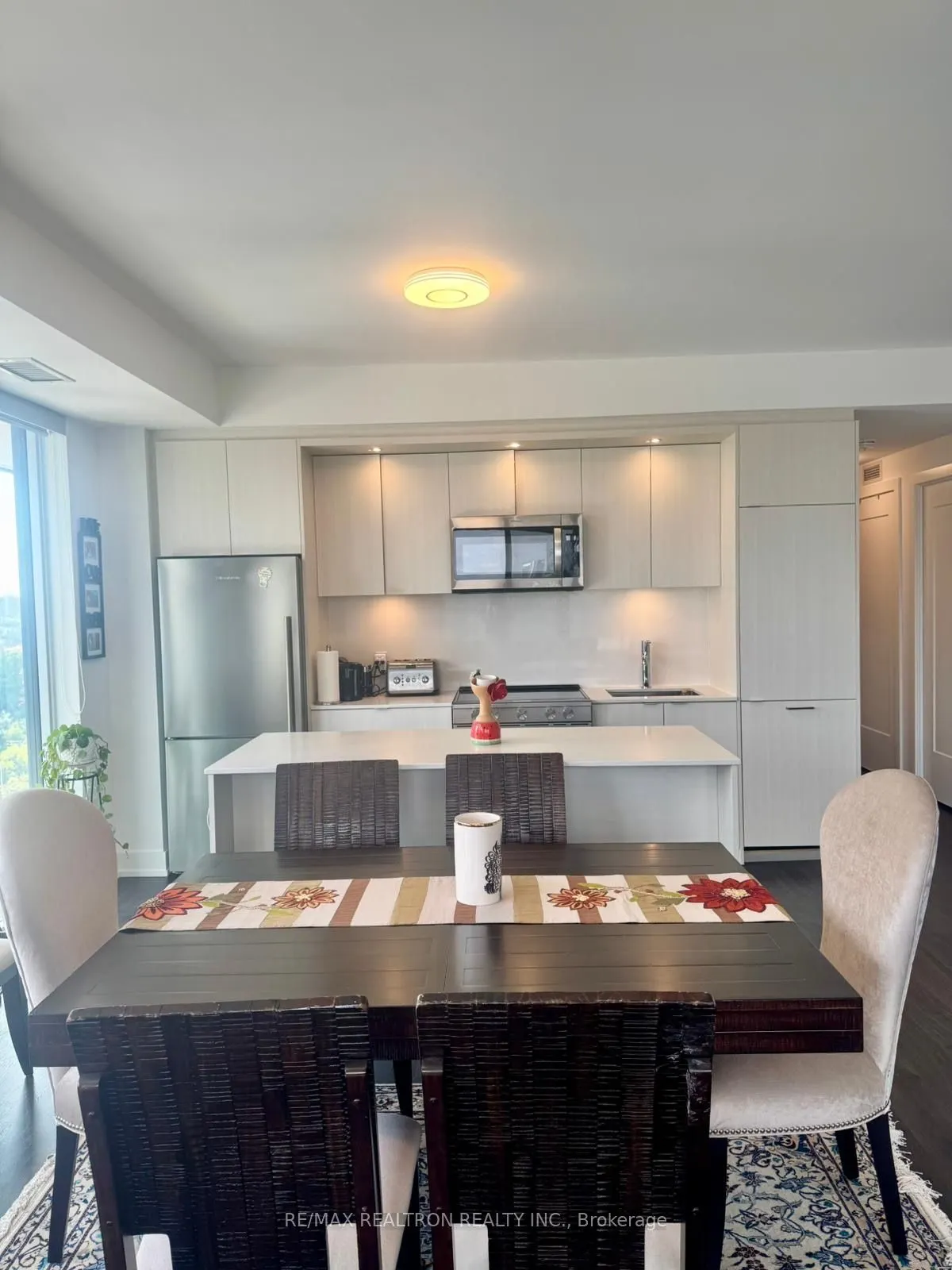 20 Inn On The Park Drive, #1131