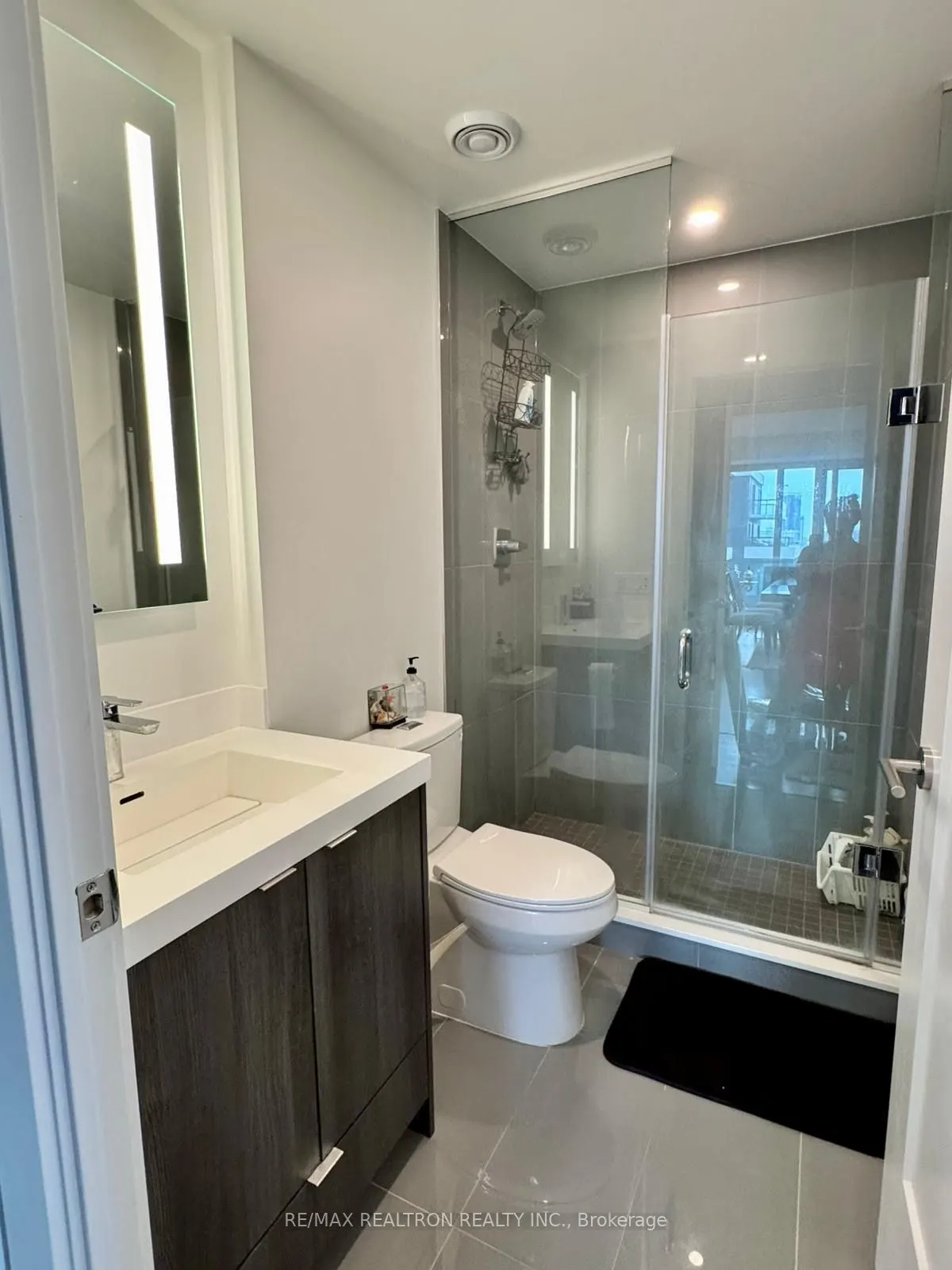 20 Inn On The Park Drive, #1131