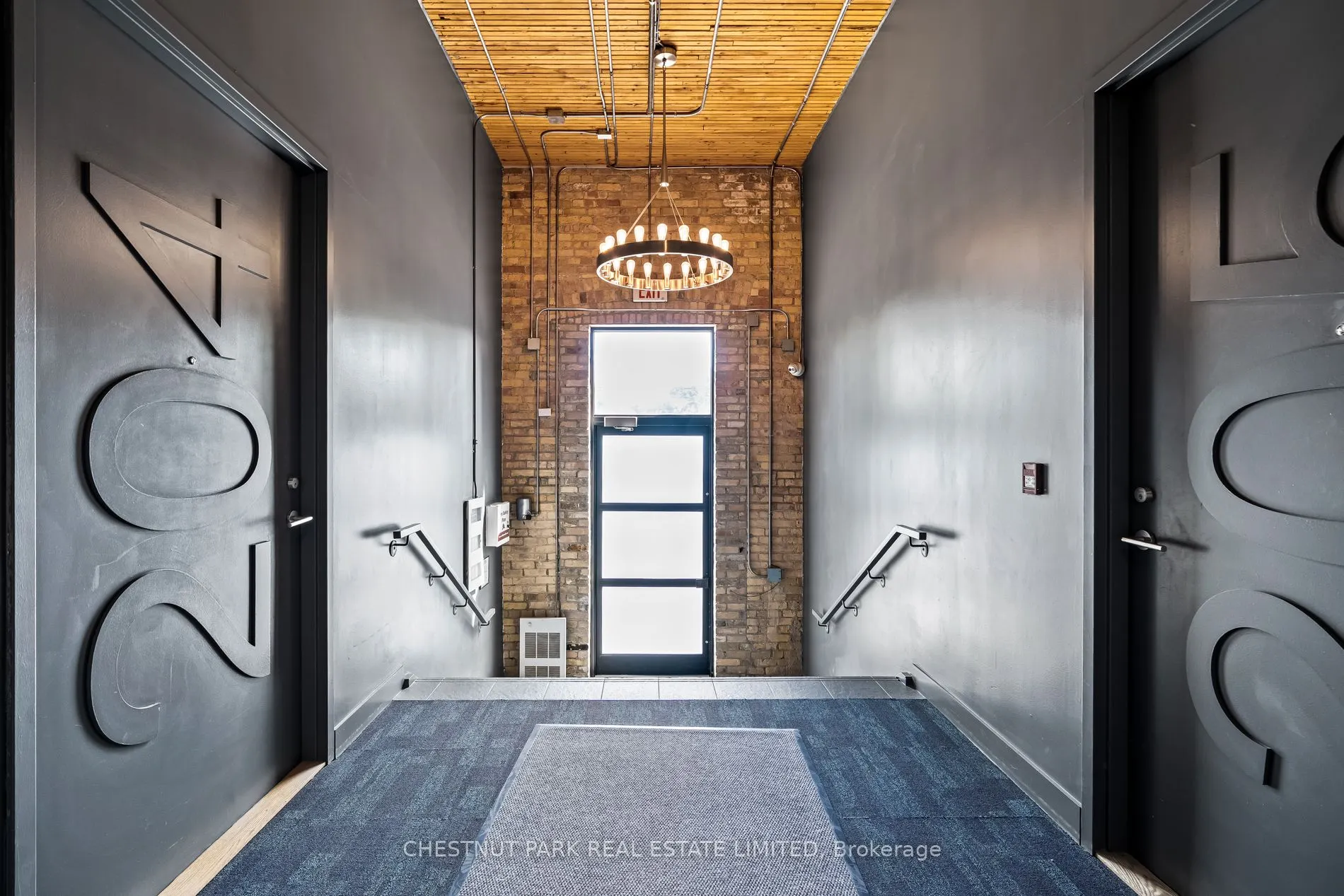 736 Dundas Street E, #01