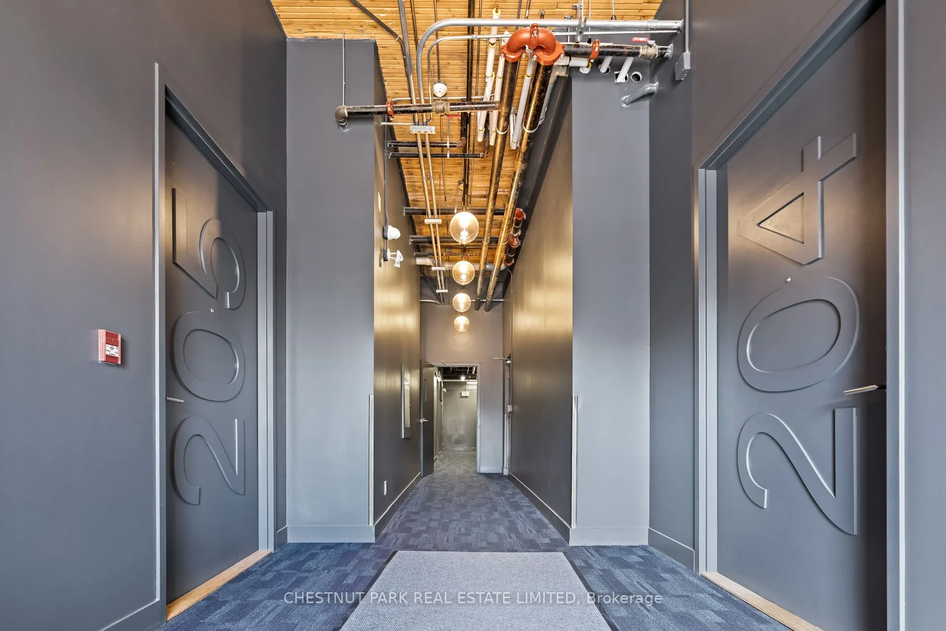 736 Dundas Street E, #01