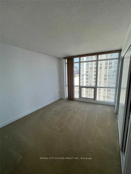 11 Brunel Court, #3810