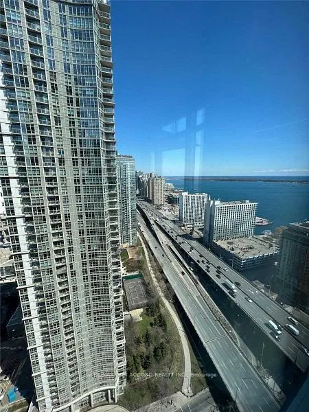 11 Brunel Court, #3810