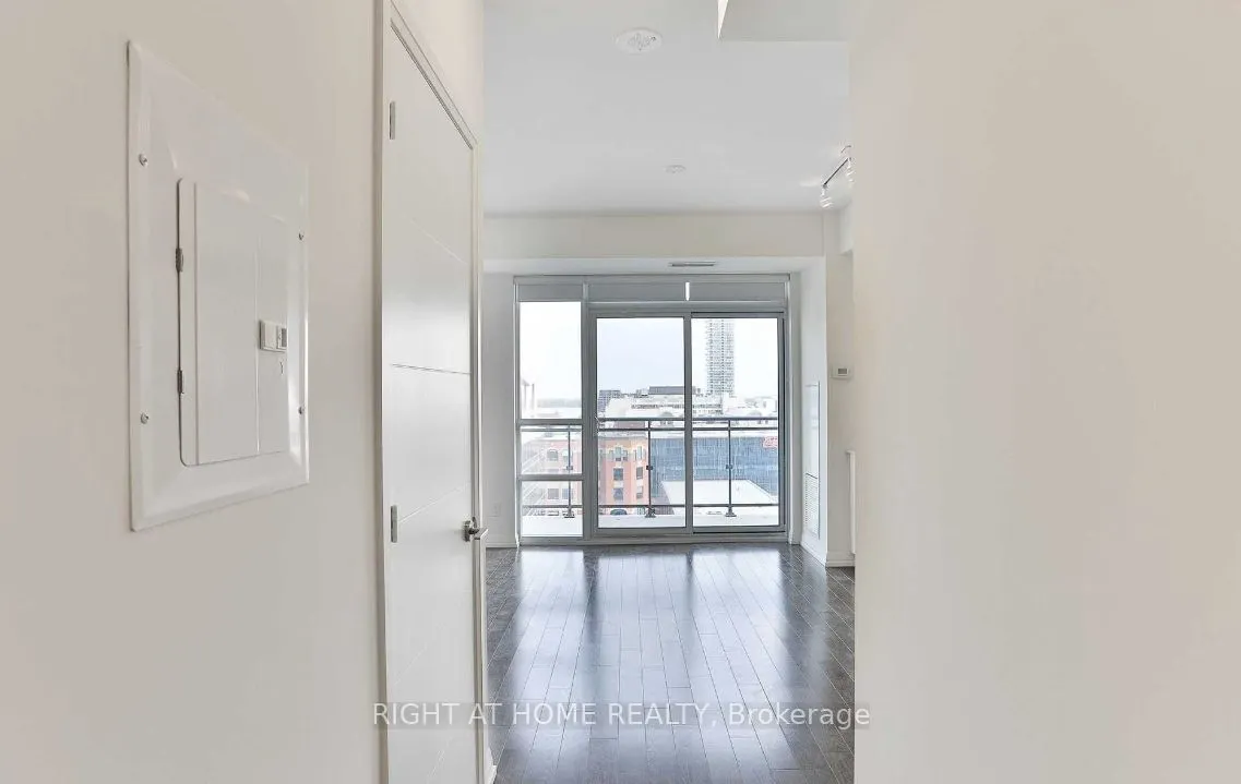 460 Adelaide Street E, #1529