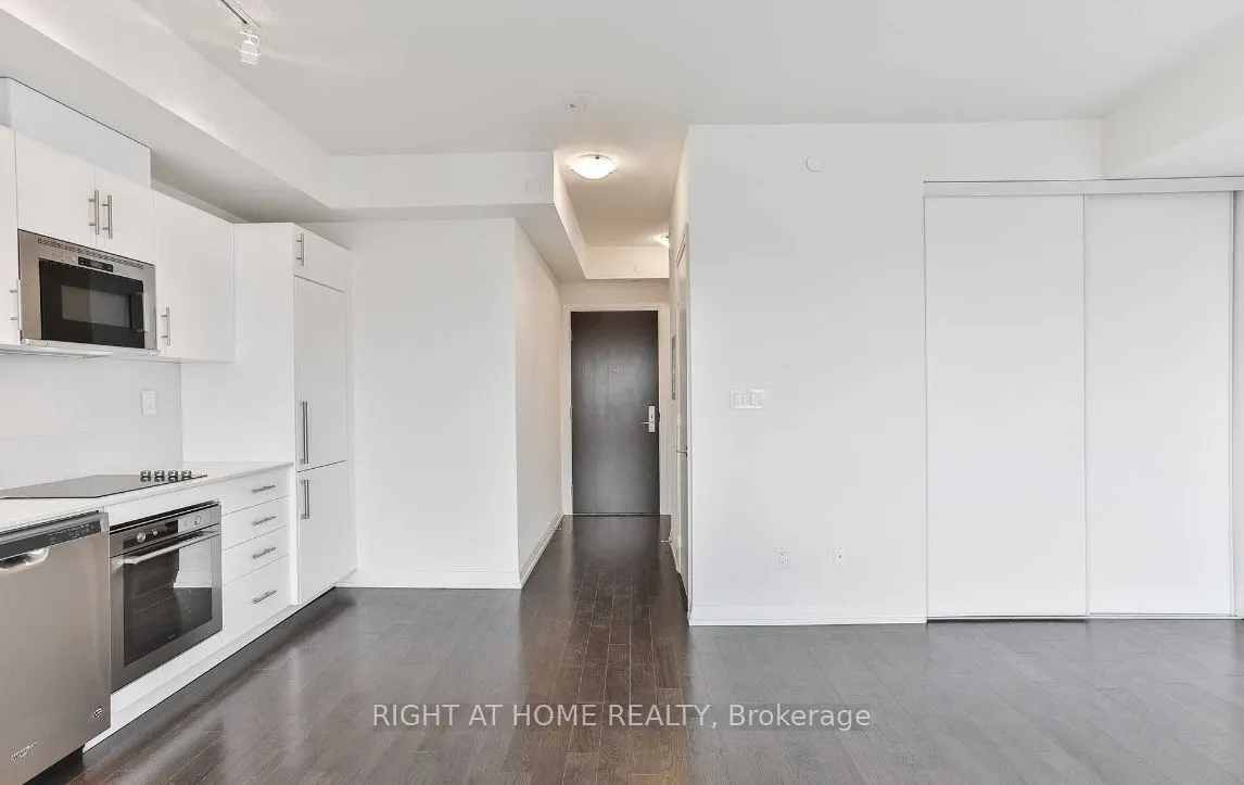 460 Adelaide Street E, #1529