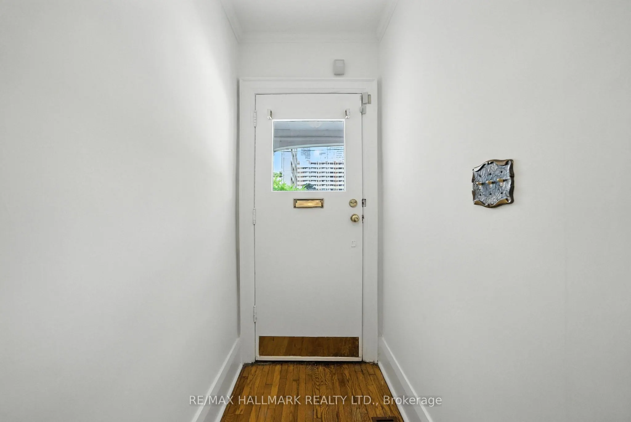 49 Rawlinson Avenue