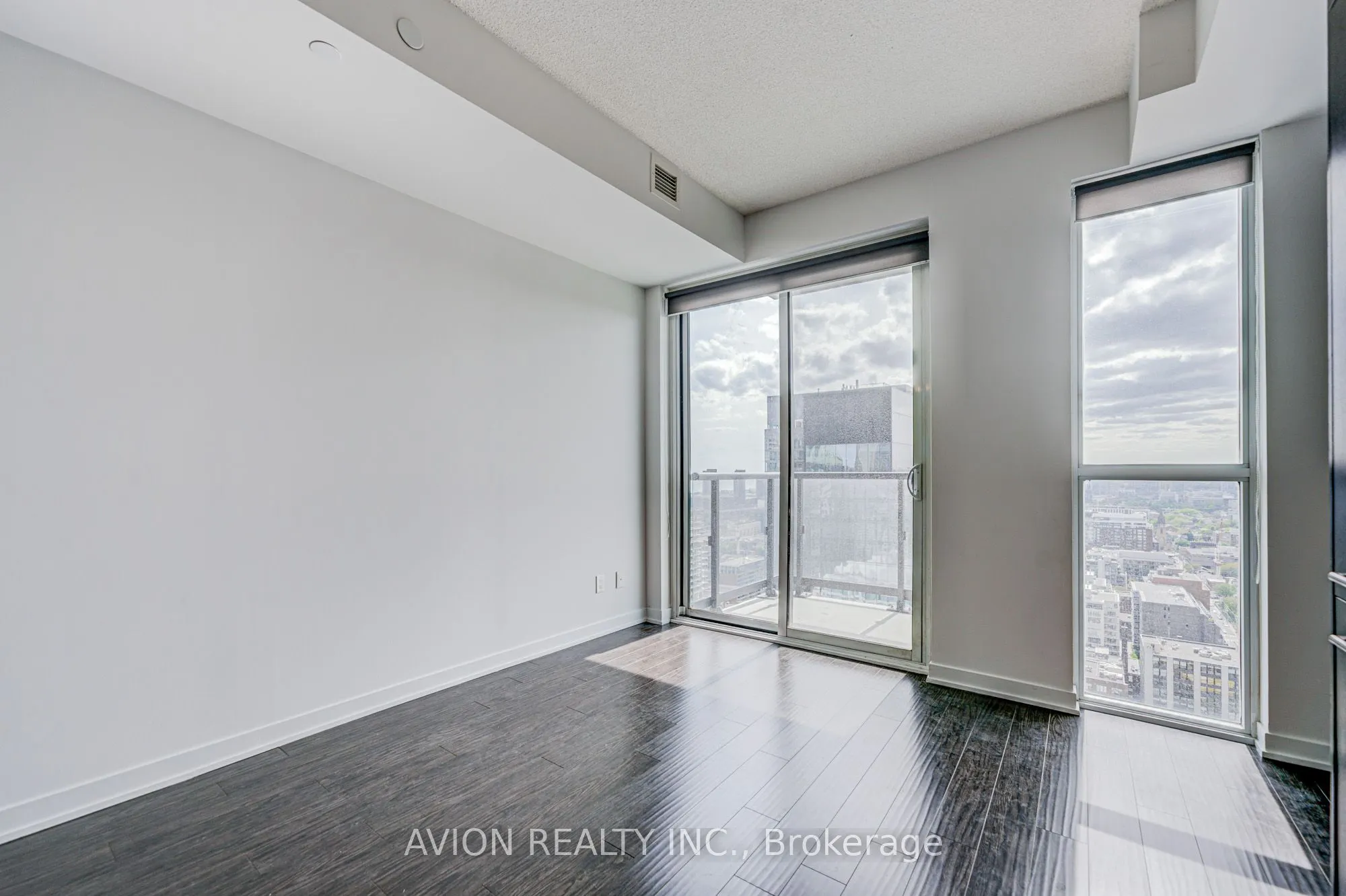 87 Peter Street, #3403