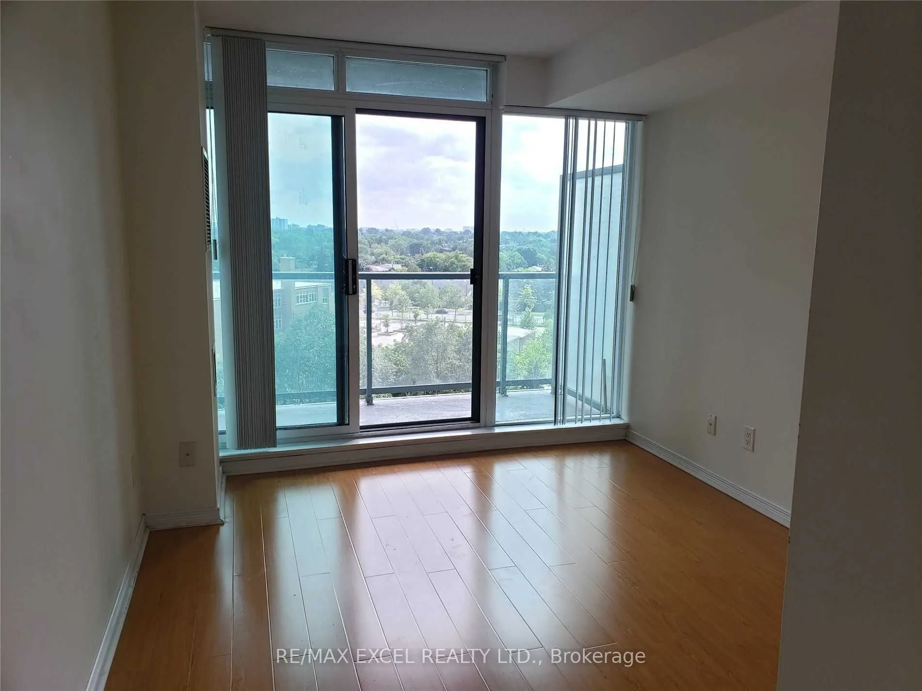 5500 Yonge Street, #606