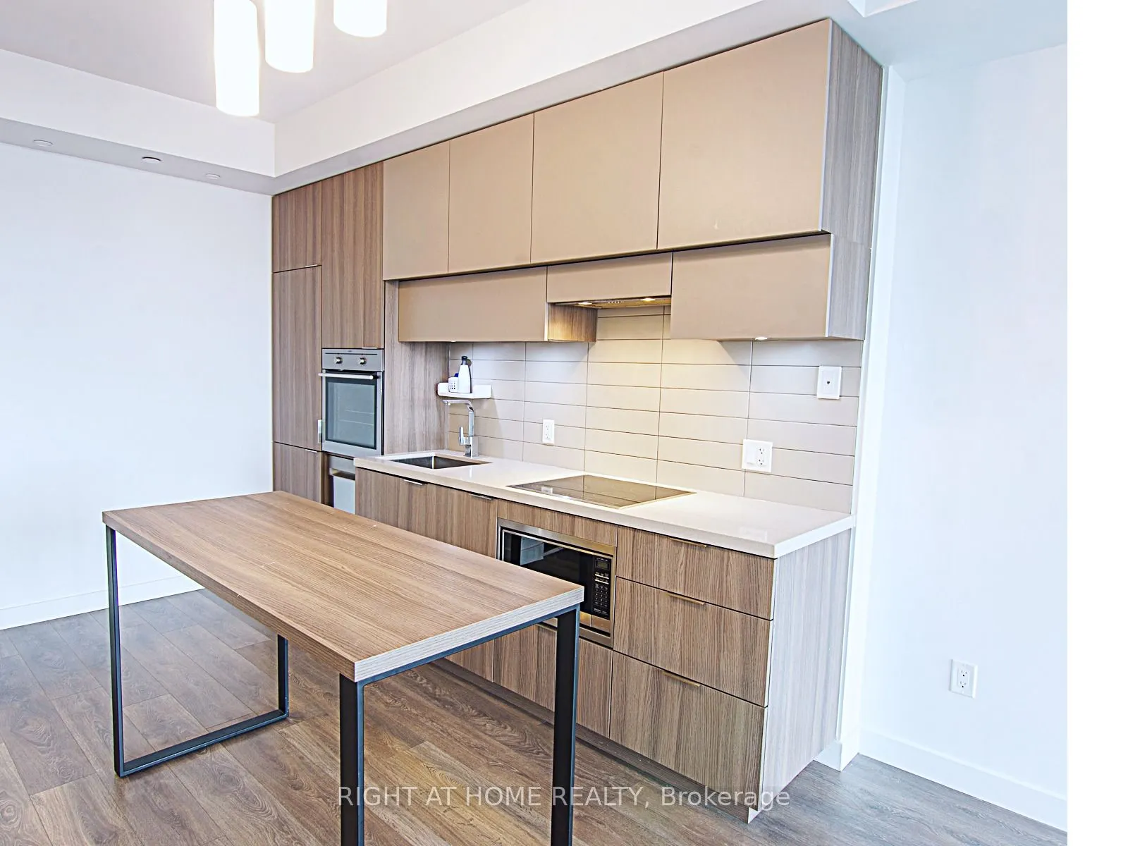 8 Eglinton Avenue E, #3407