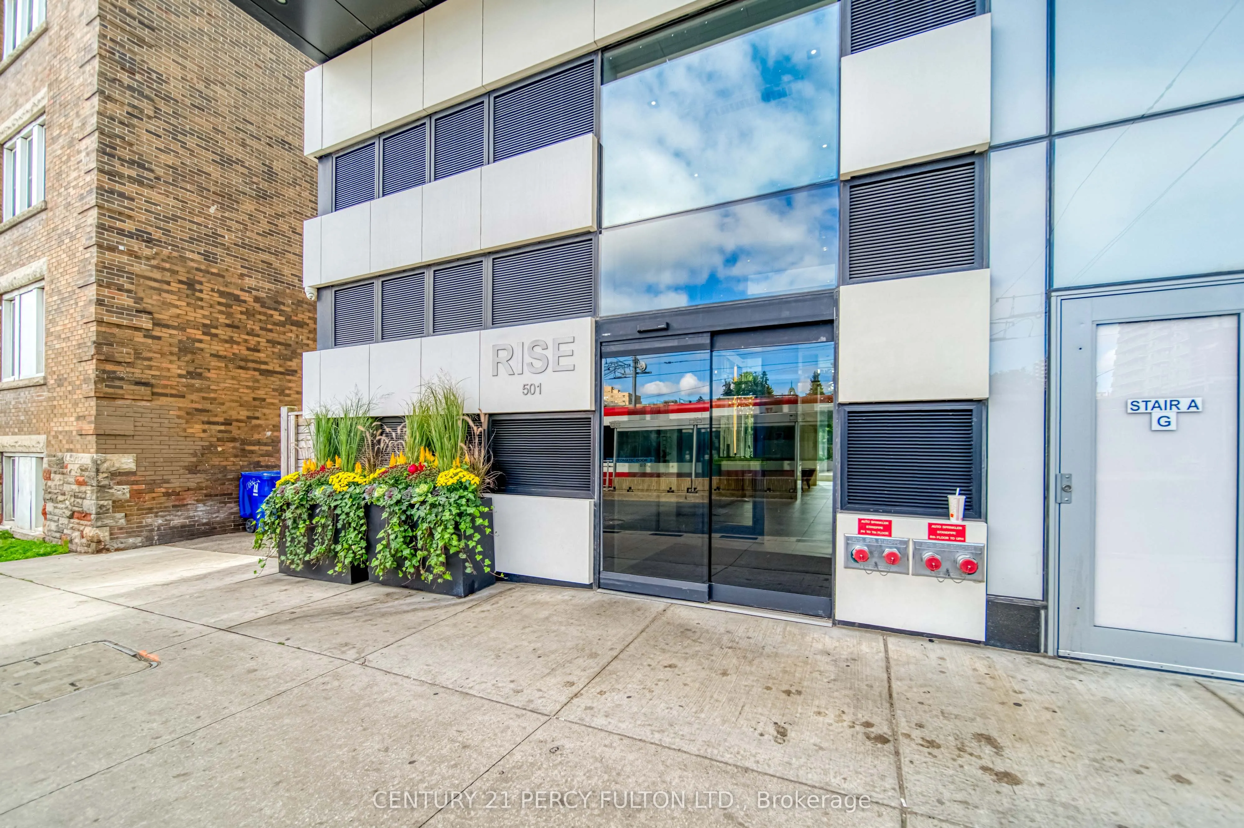 501 St. Clair Avenue W, #1211