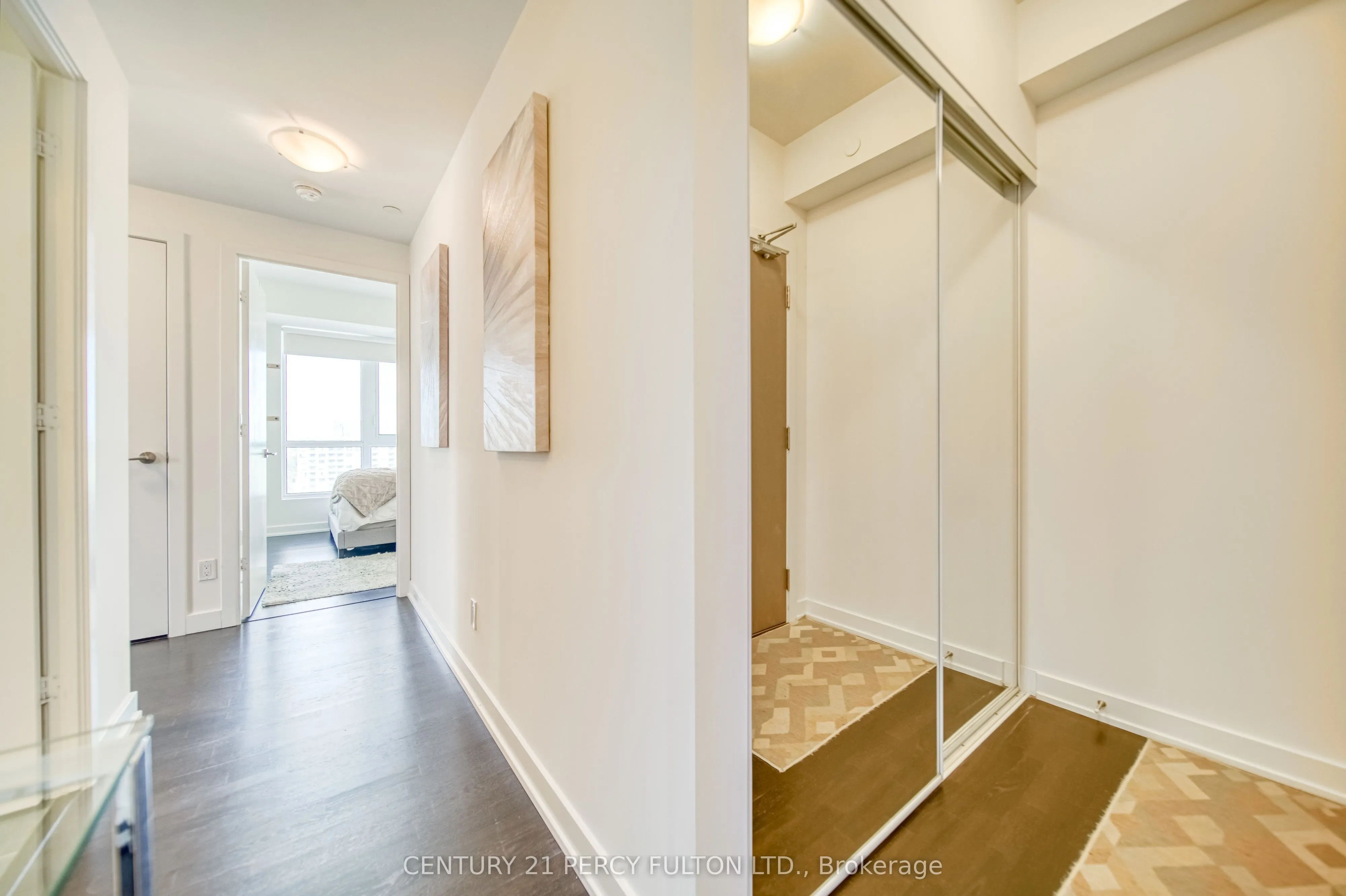 501 St. Clair Avenue W, #1211