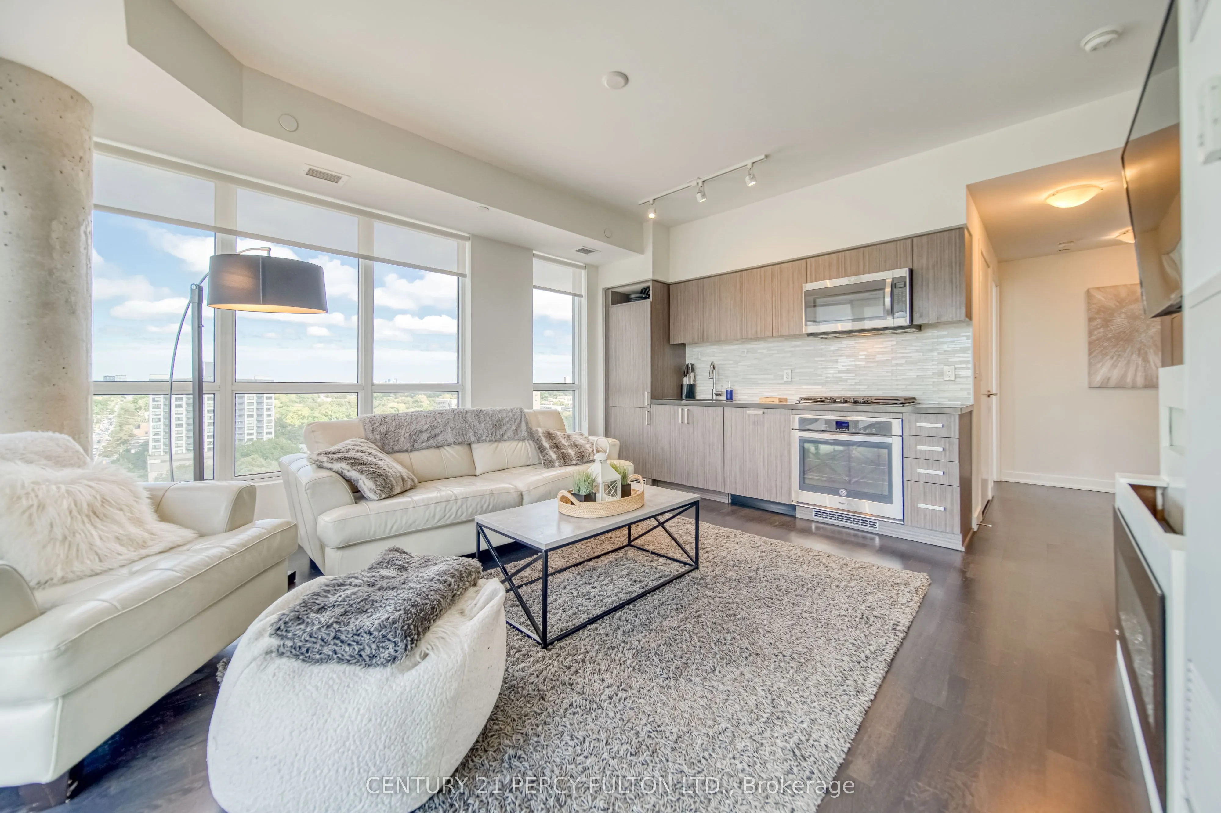 501 St. Clair Avenue W, #1211