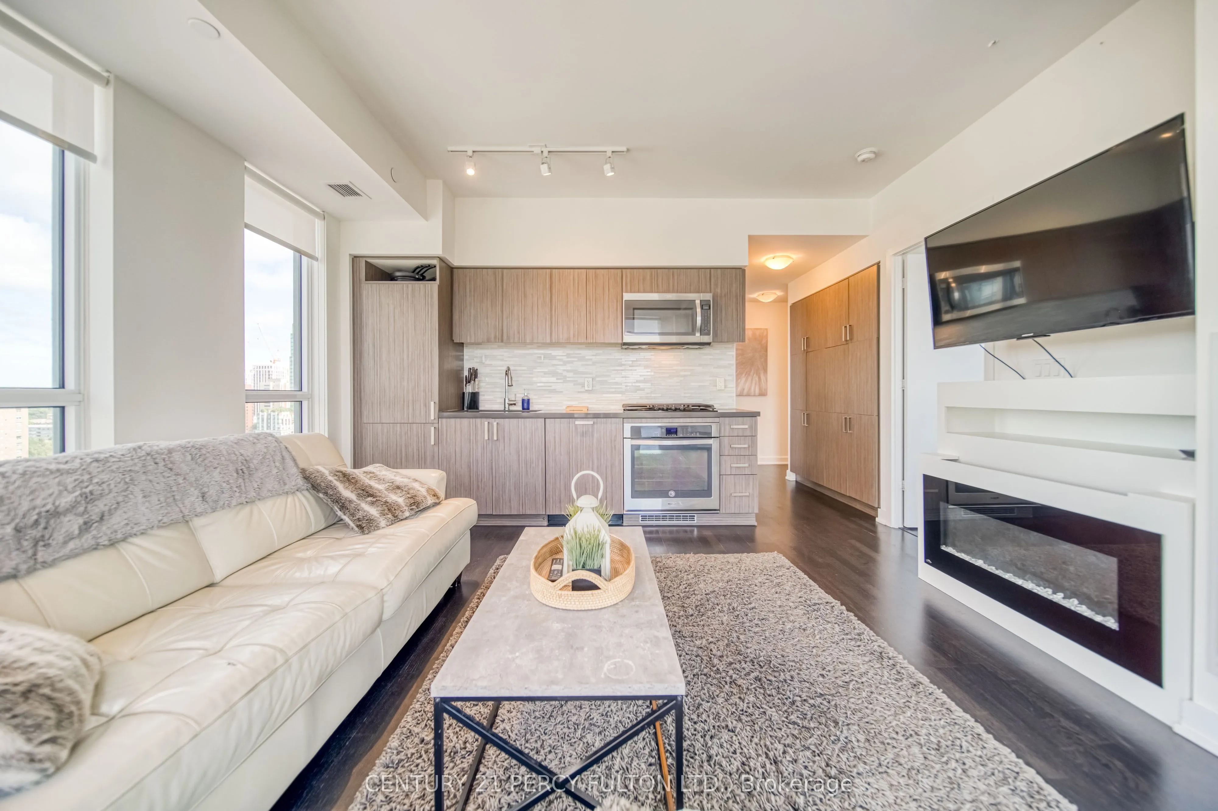 501 St. Clair Avenue W, #1211