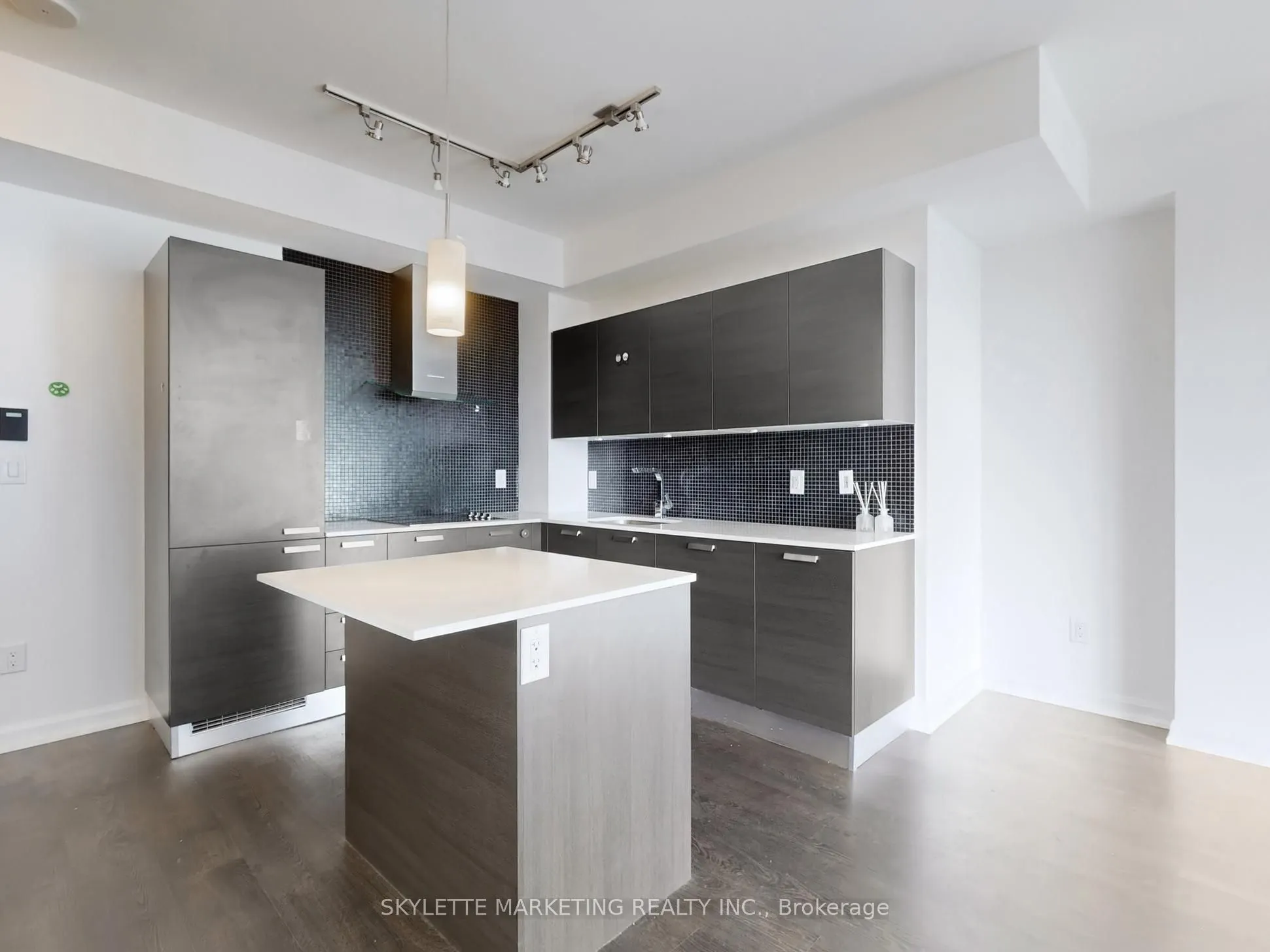 9 Bogert Avenue, #1801