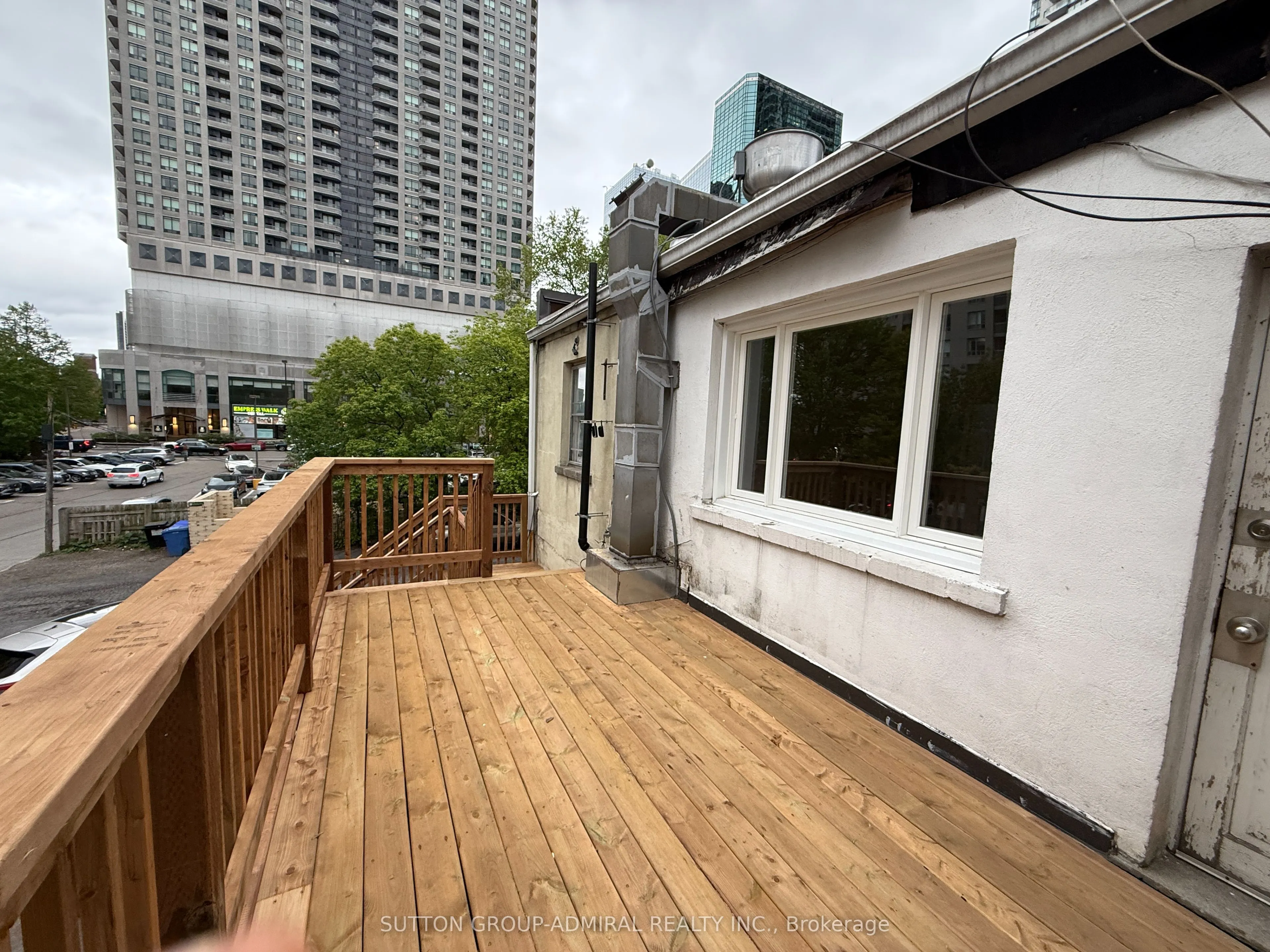 5175 Yonge Street, #202