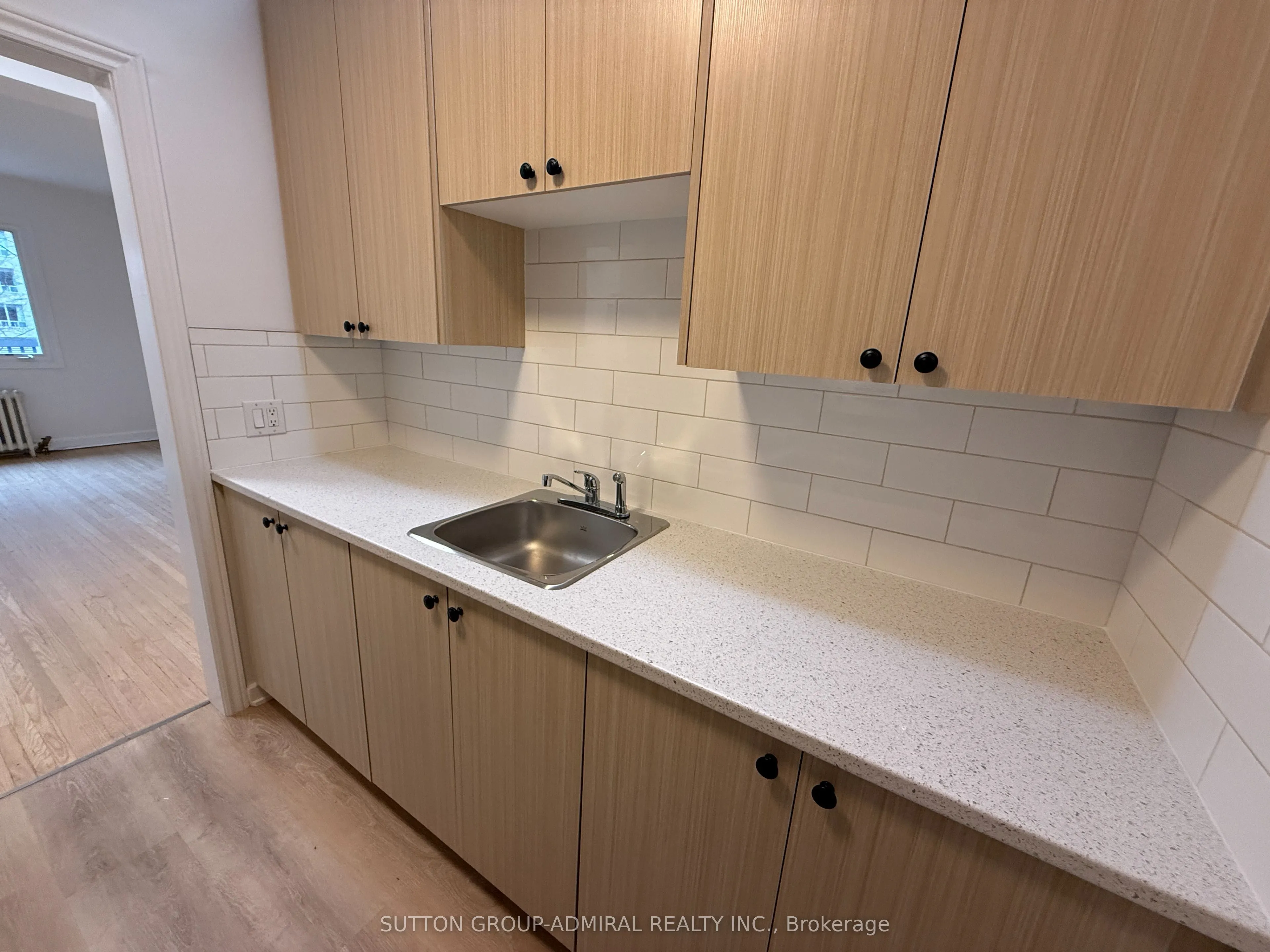 5175 Yonge Street, #202