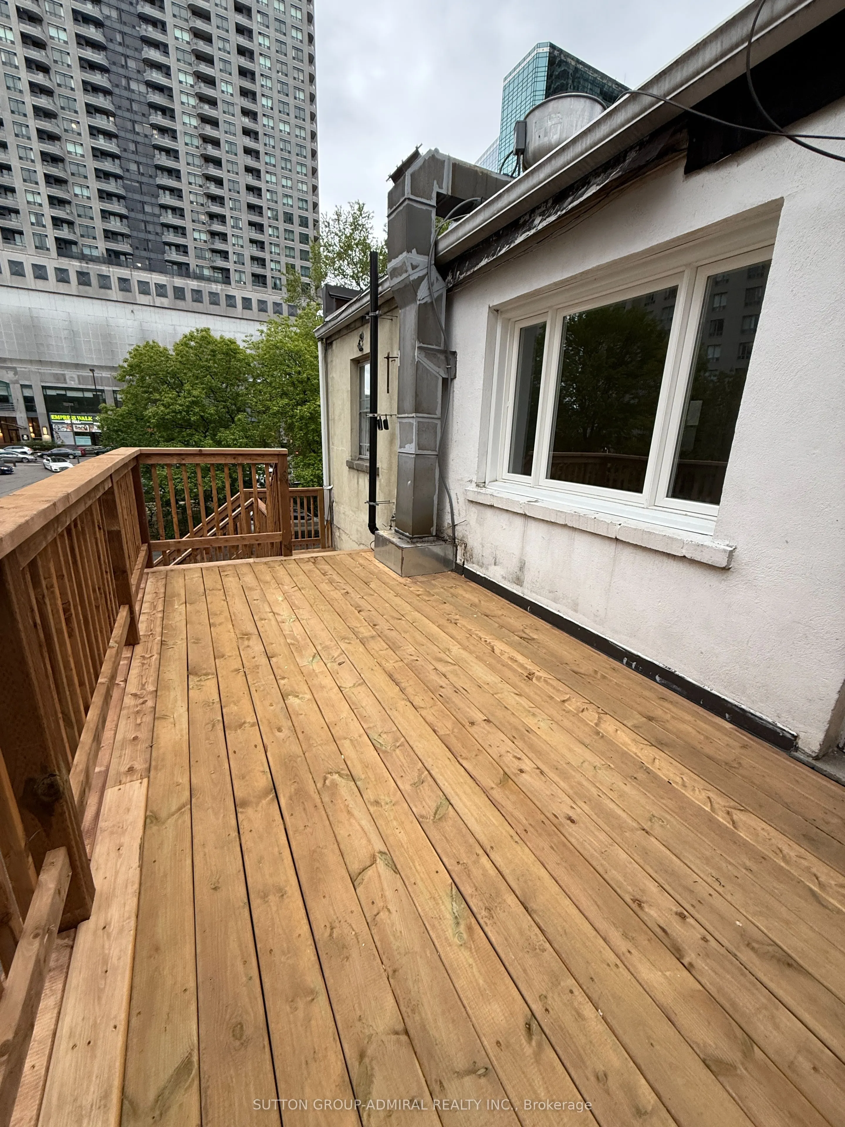5175 Yonge Street, #202
