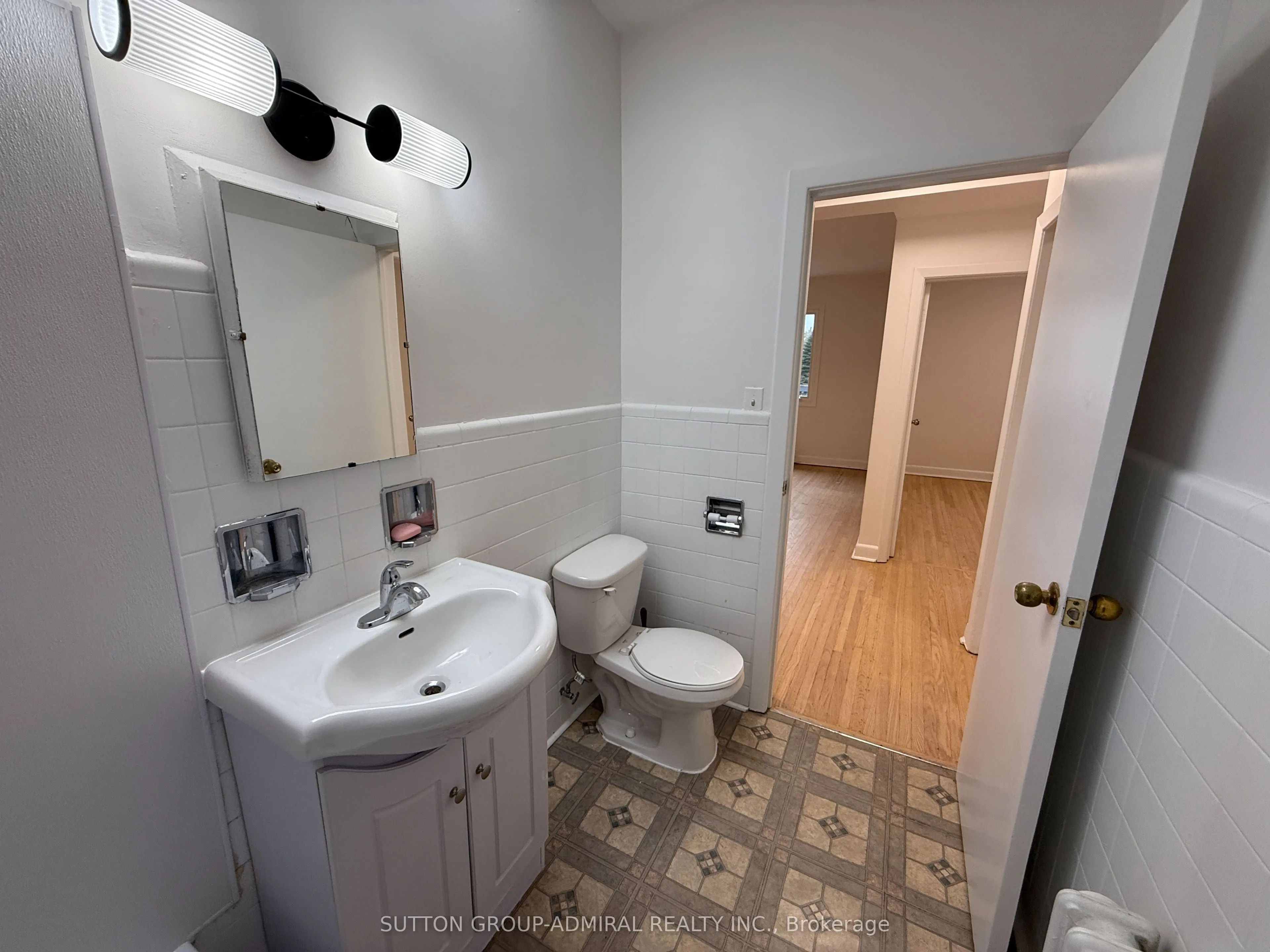 5175 Yonge Street, #202