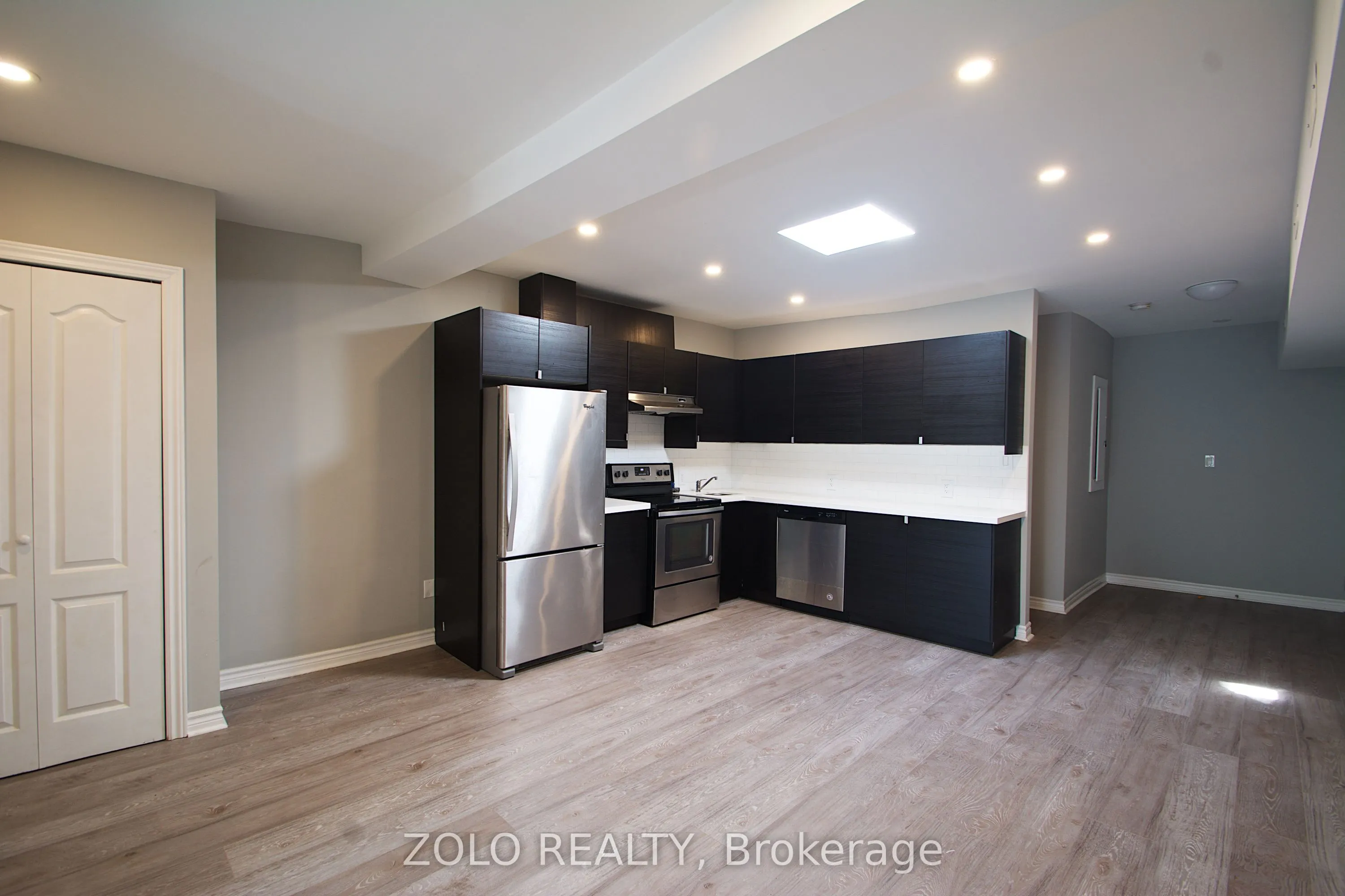712 Bloor Street W, #1