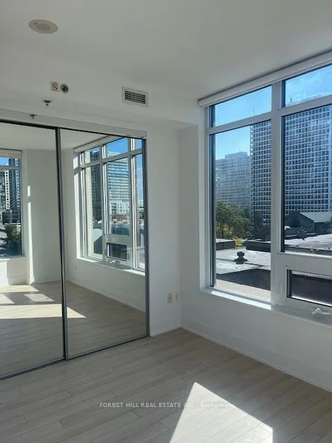 310 Tweedsmuir Avenue, #412