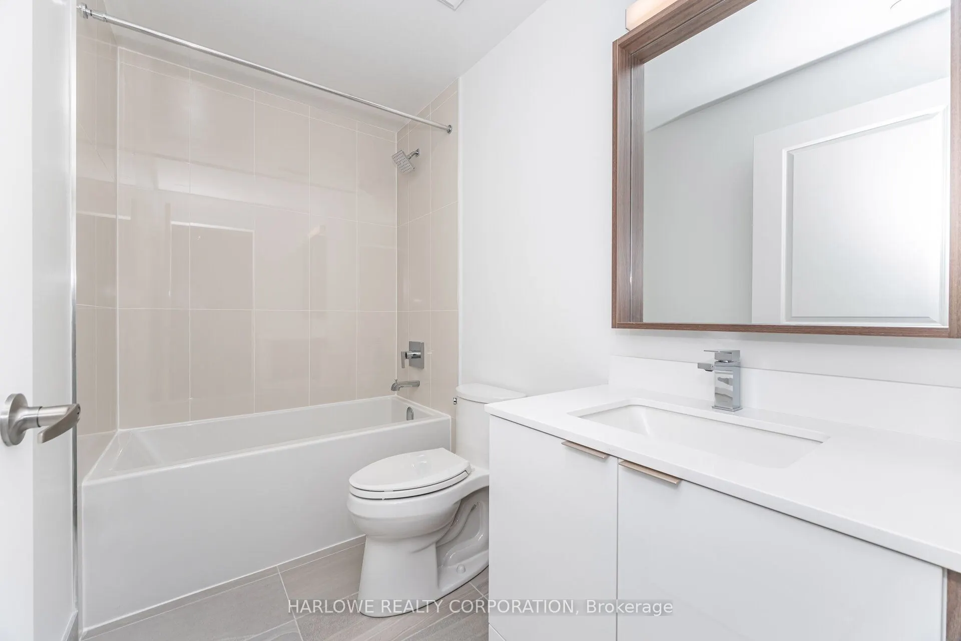 543 Richmond Street W, #815