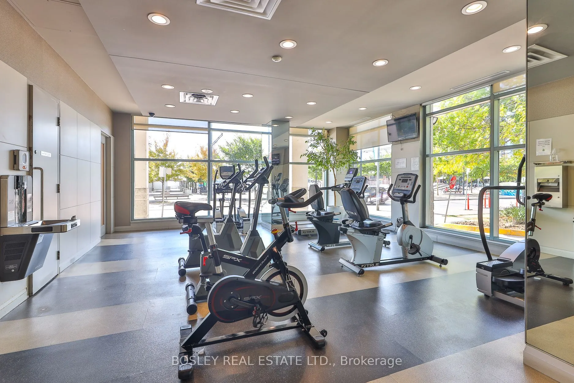 228 Queens Quay W, #2508