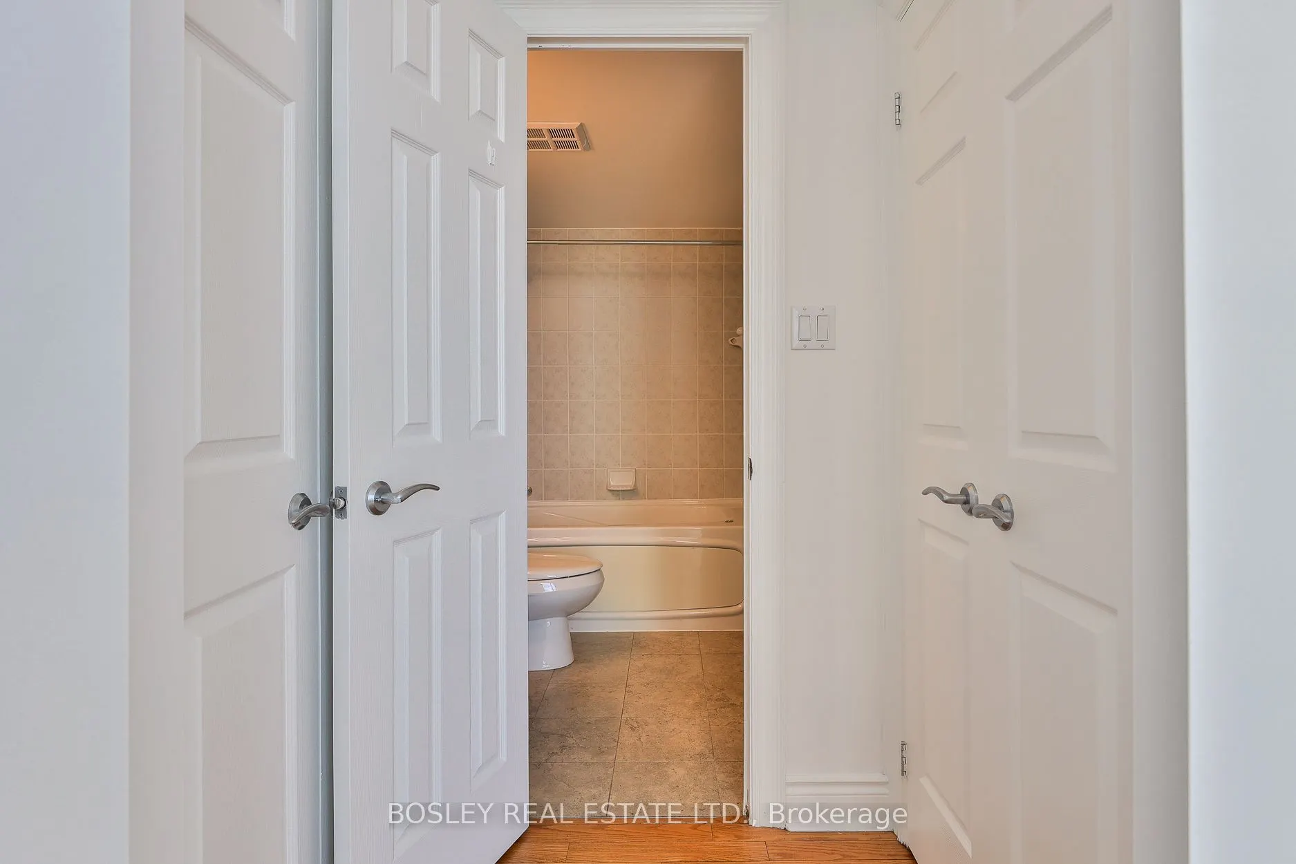 228 Queens Quay W, #2508