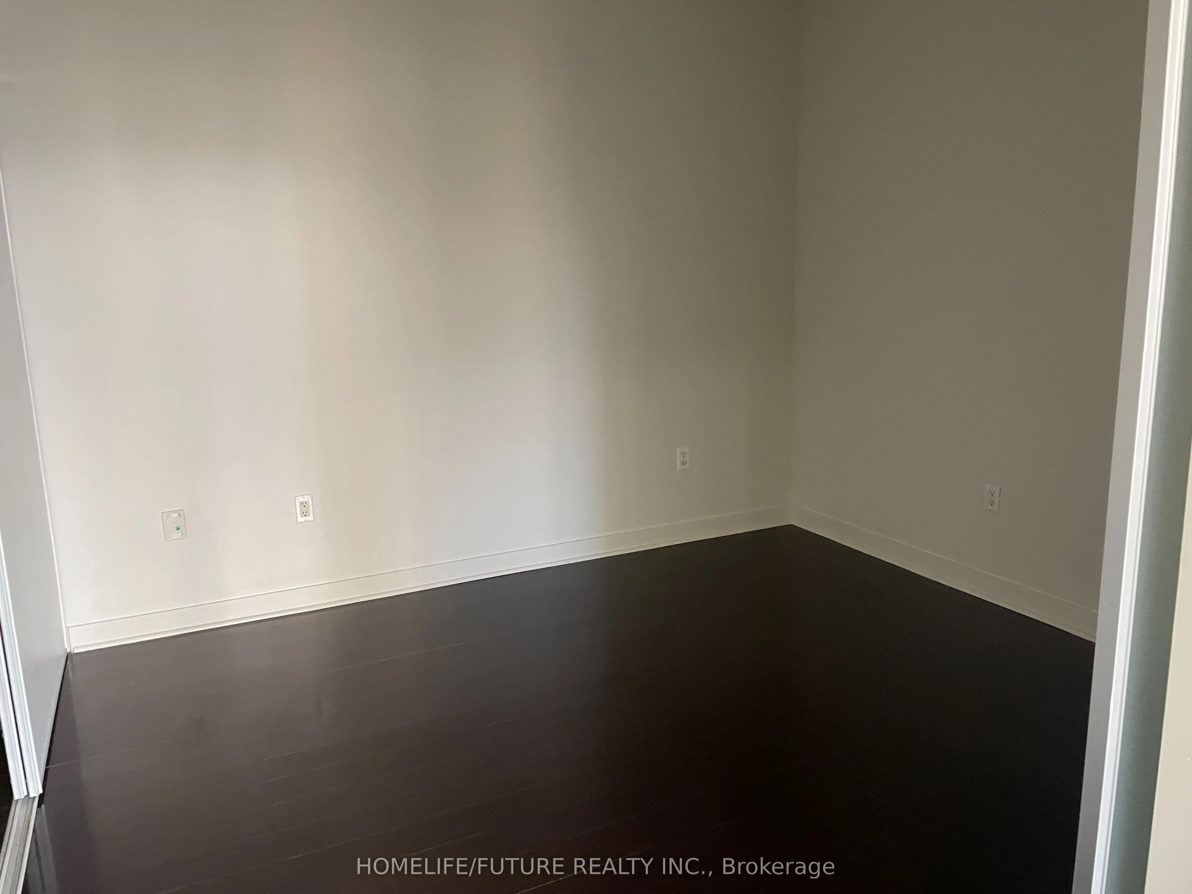 15 Brunel Court, #915