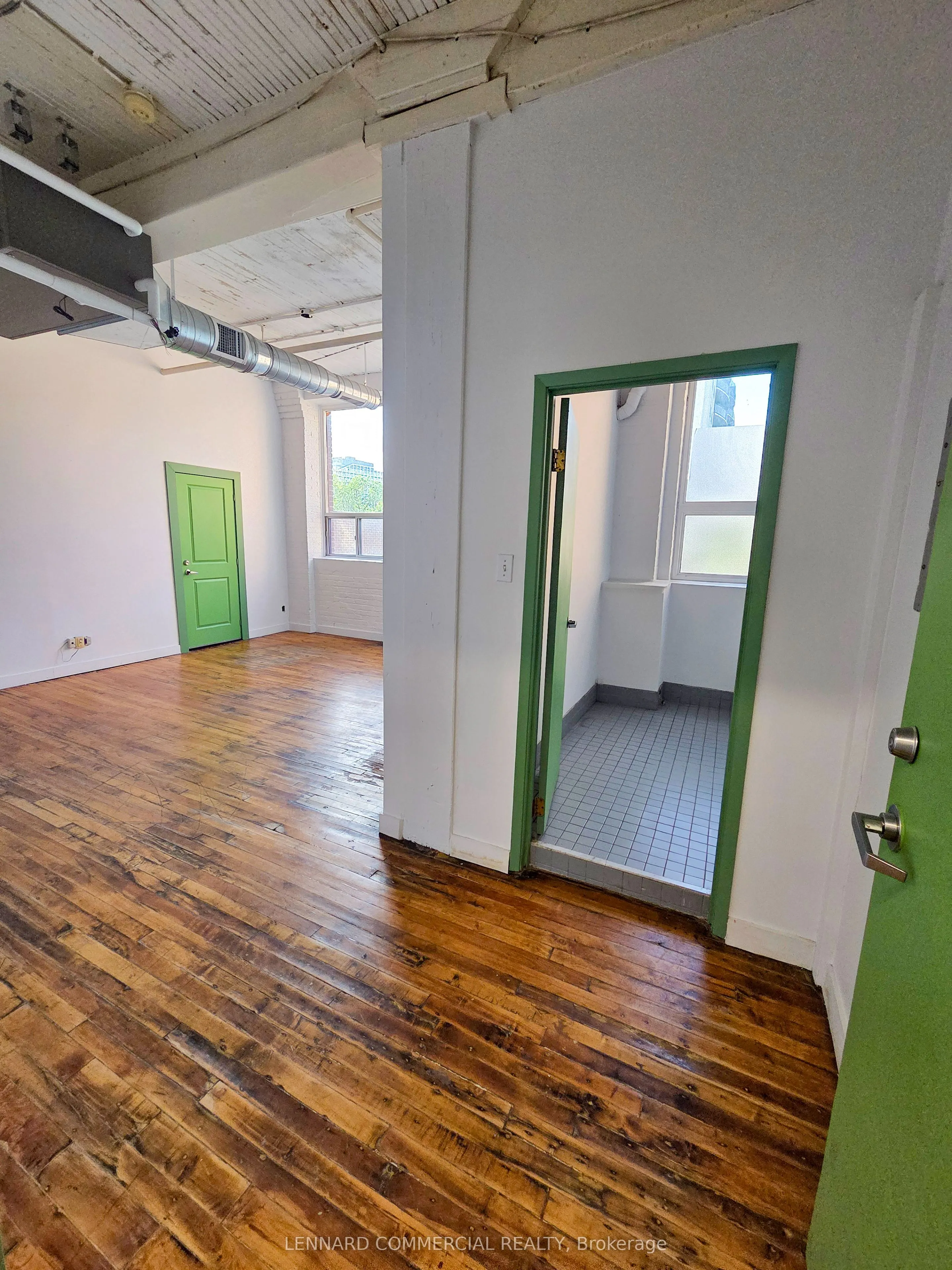 192 Spadina Avenue, #212