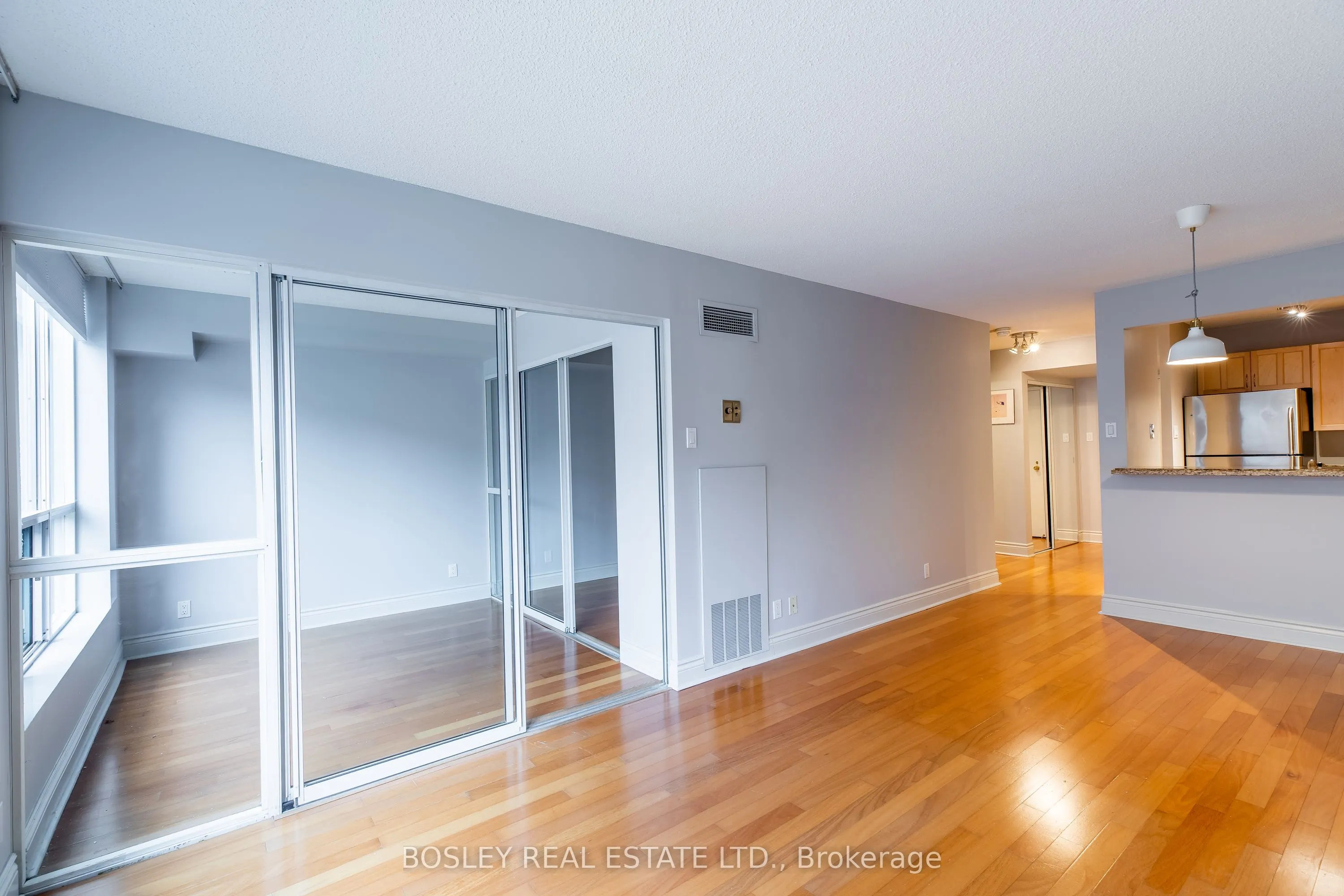 92 King Street E, #310