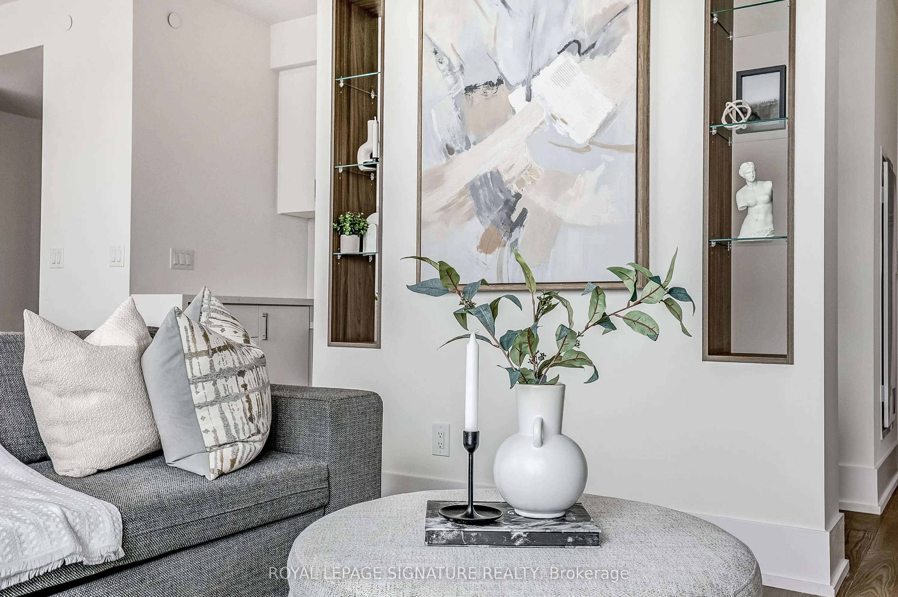 25 Adra Grado Way, #853