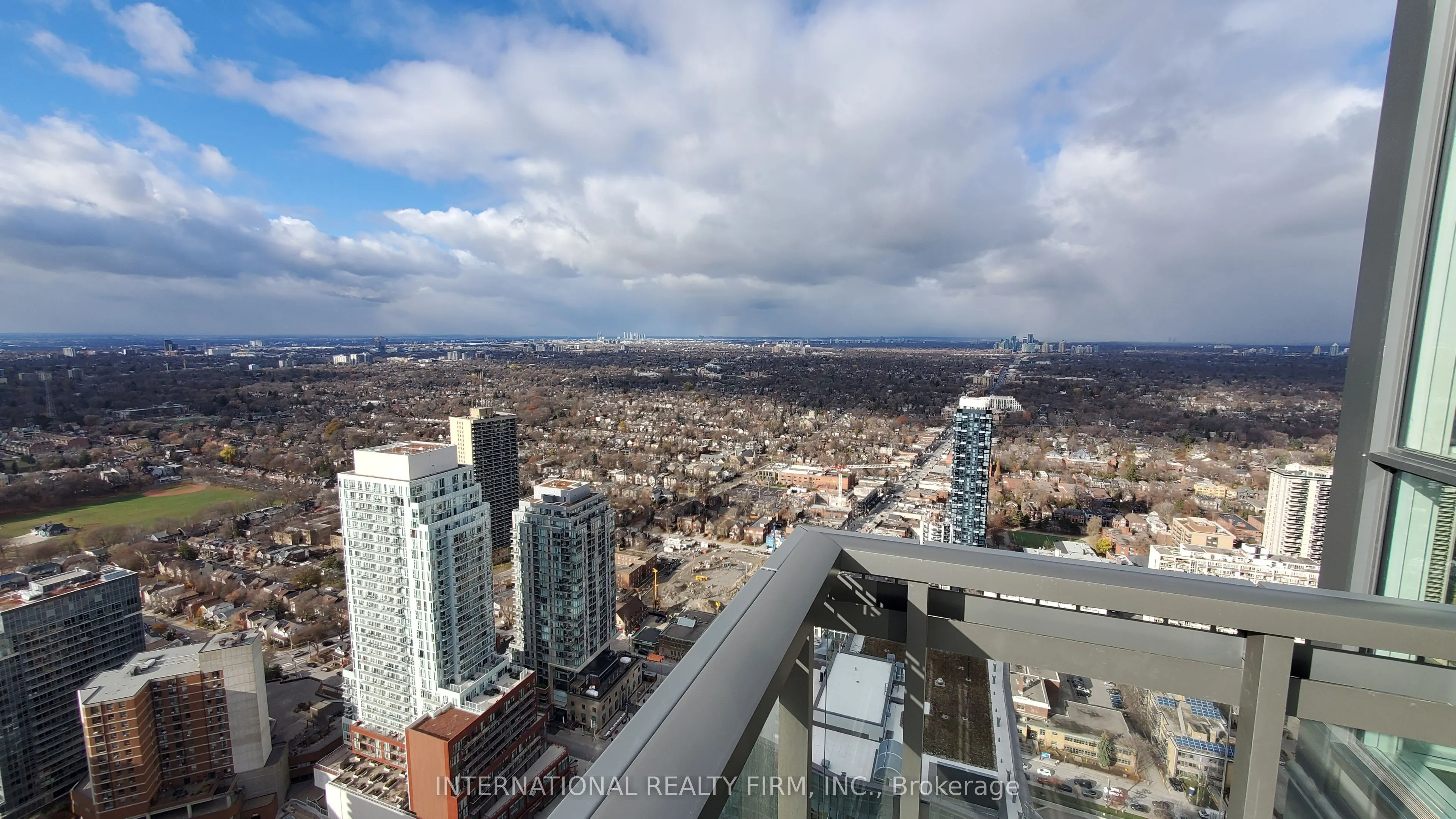 39 Roehampton Avenue E, #4605