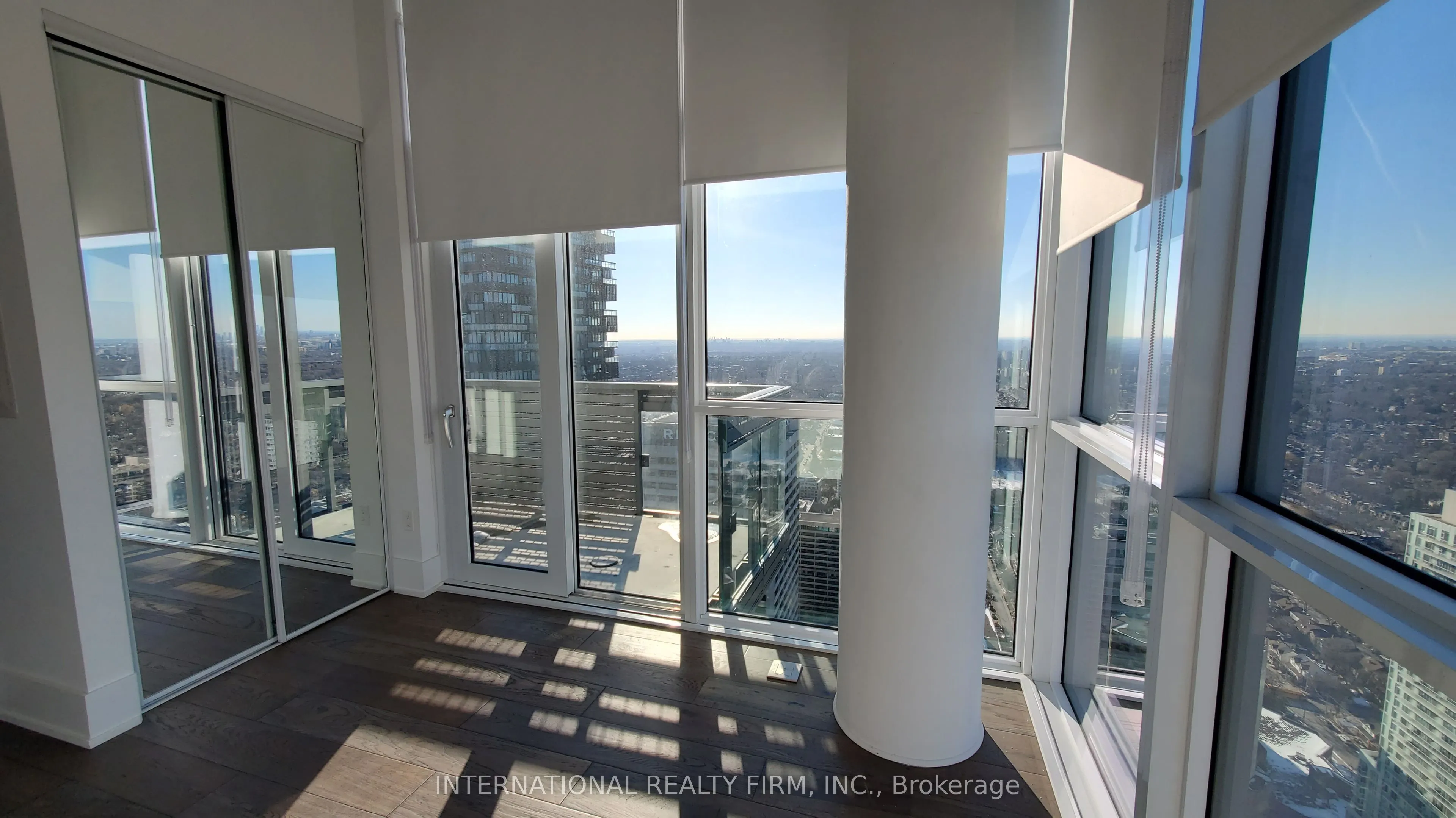 39 Roehampton Avenue E, #4605