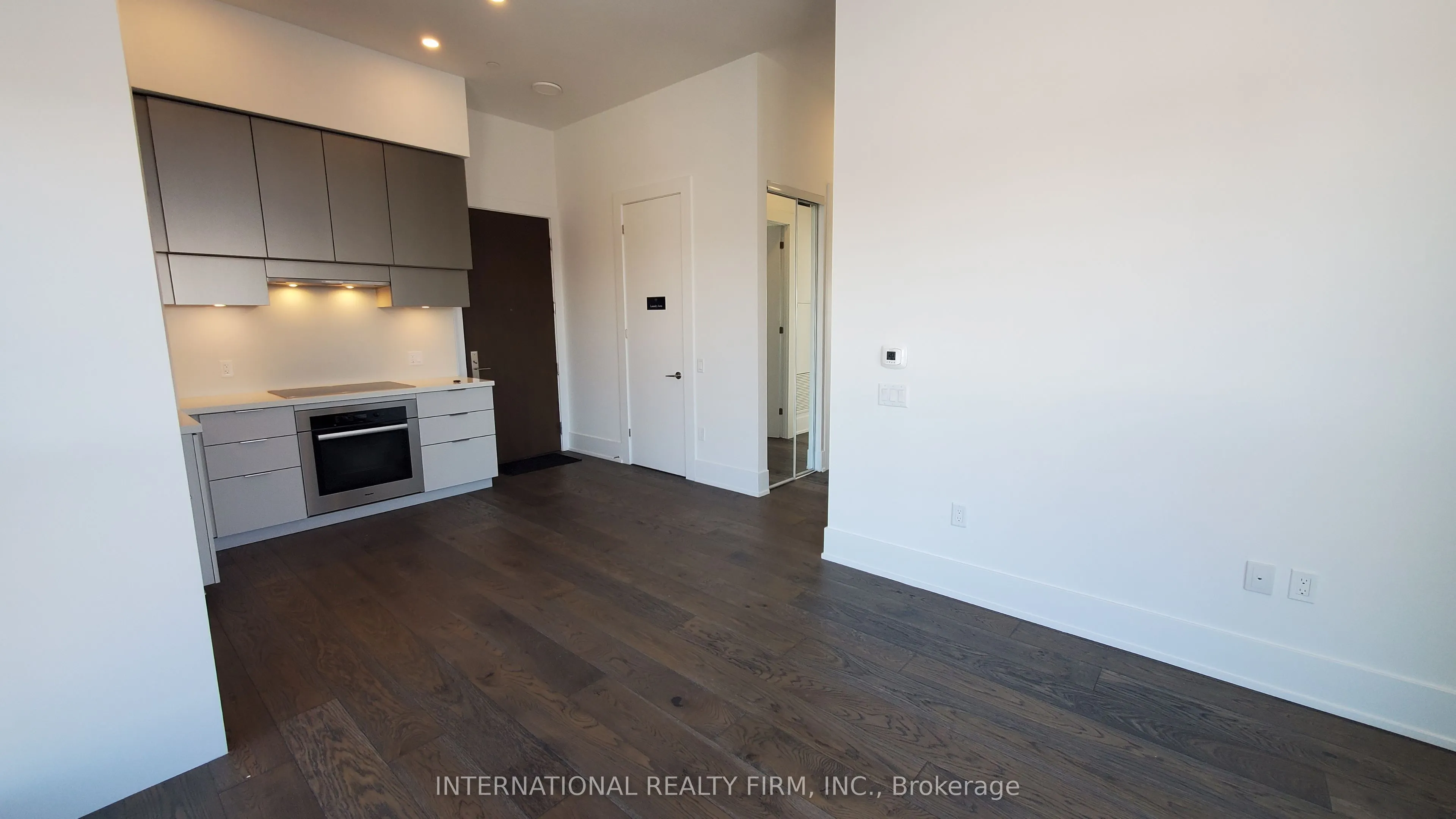 39 Roehampton Avenue E, #4605