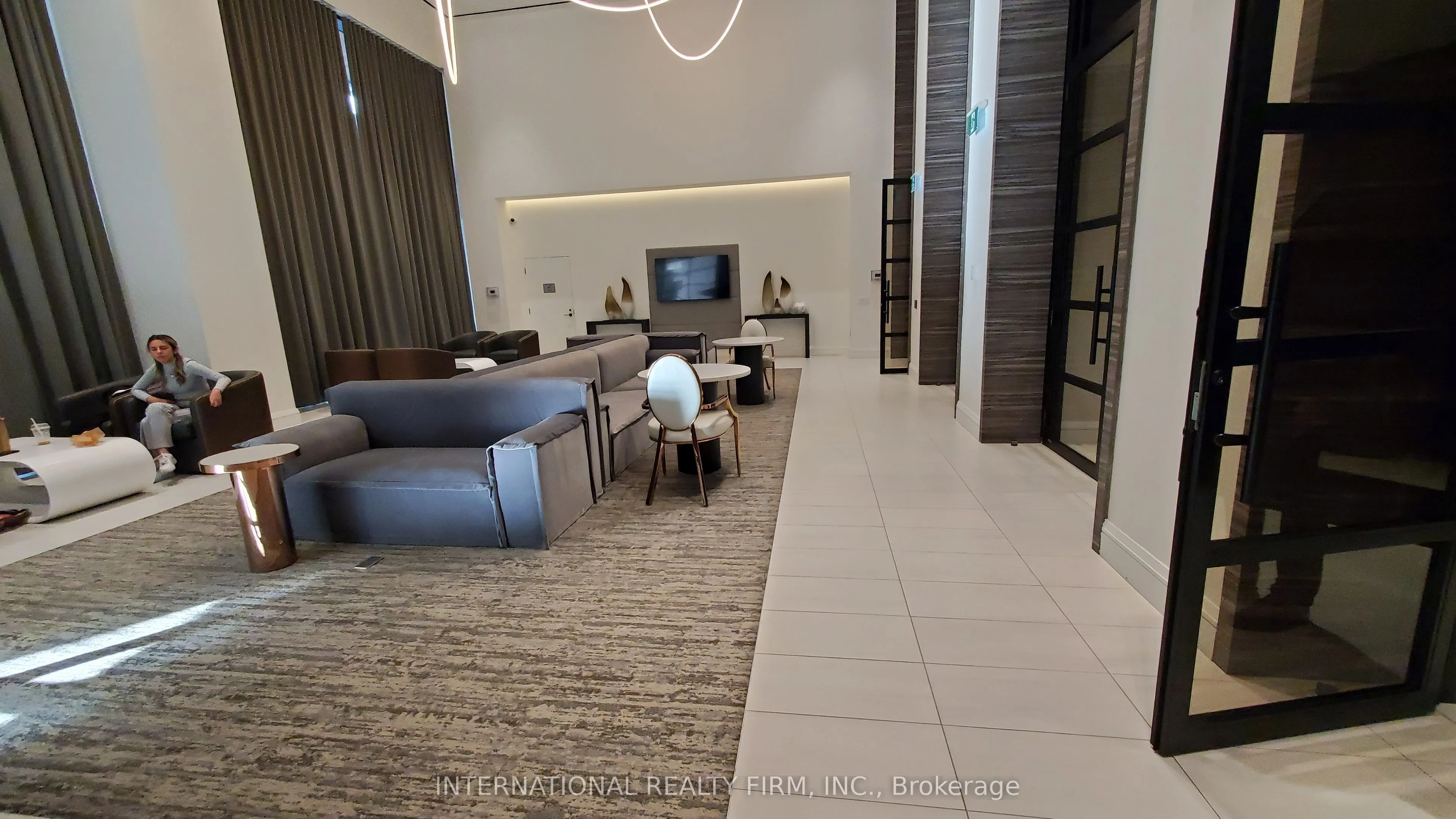39 Roehampton Avenue E, #4605