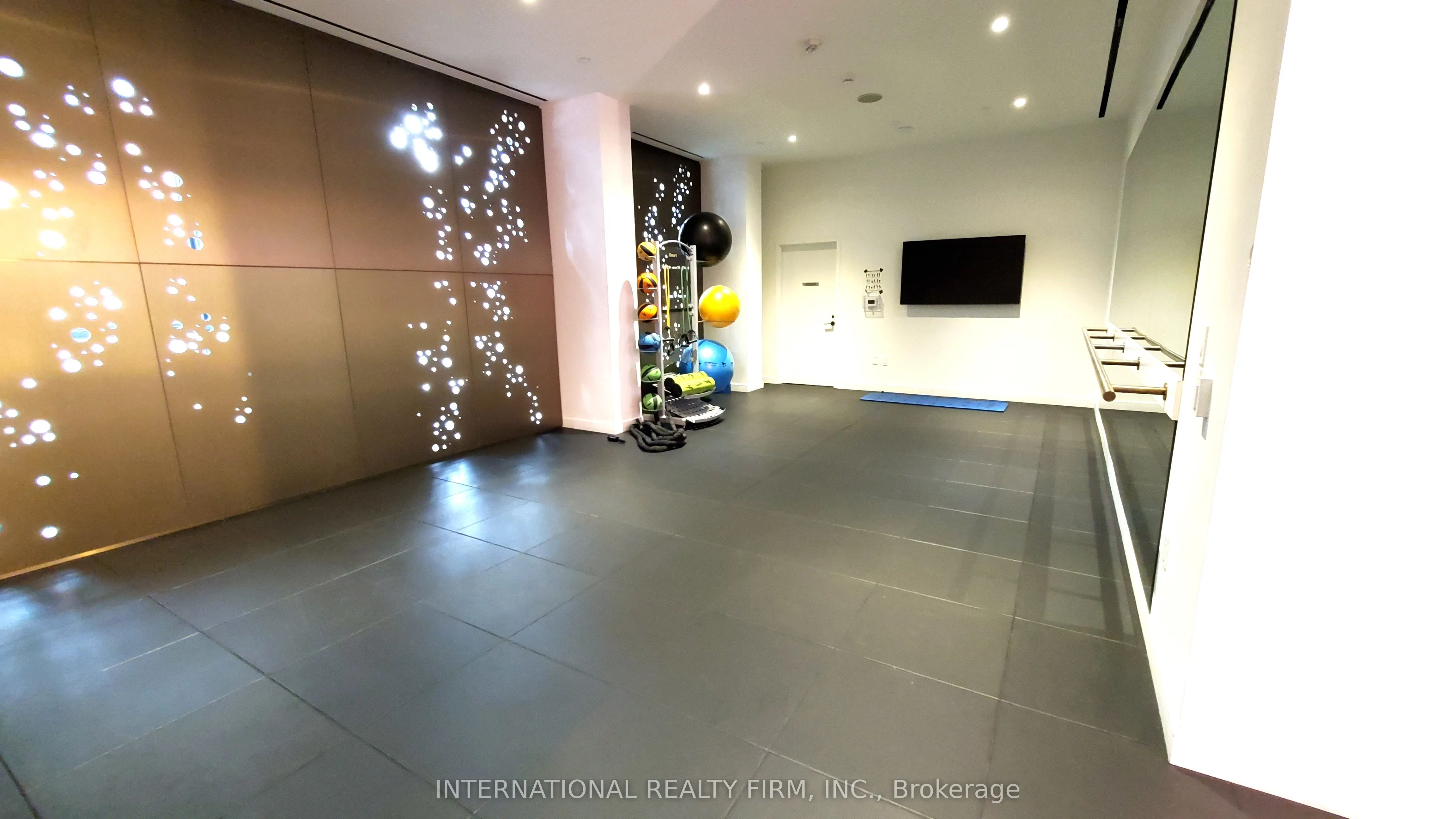 39 Roehampton Avenue E, #4605
