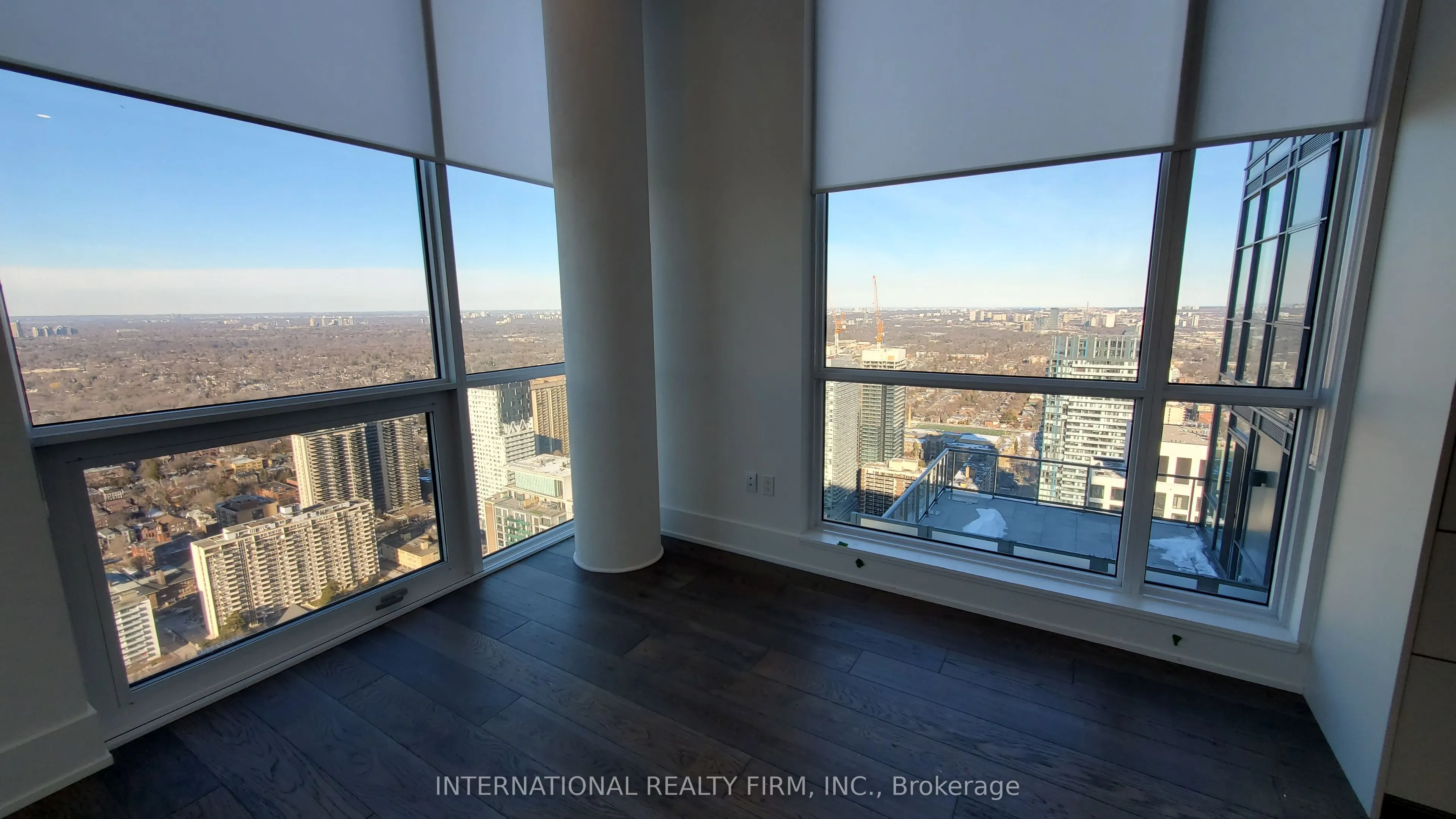 39 Roehampton Avenue E, #4605