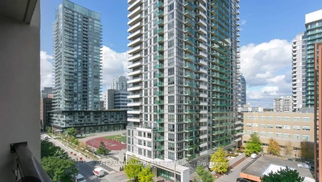 39 Roehampton Avenue E, #4605