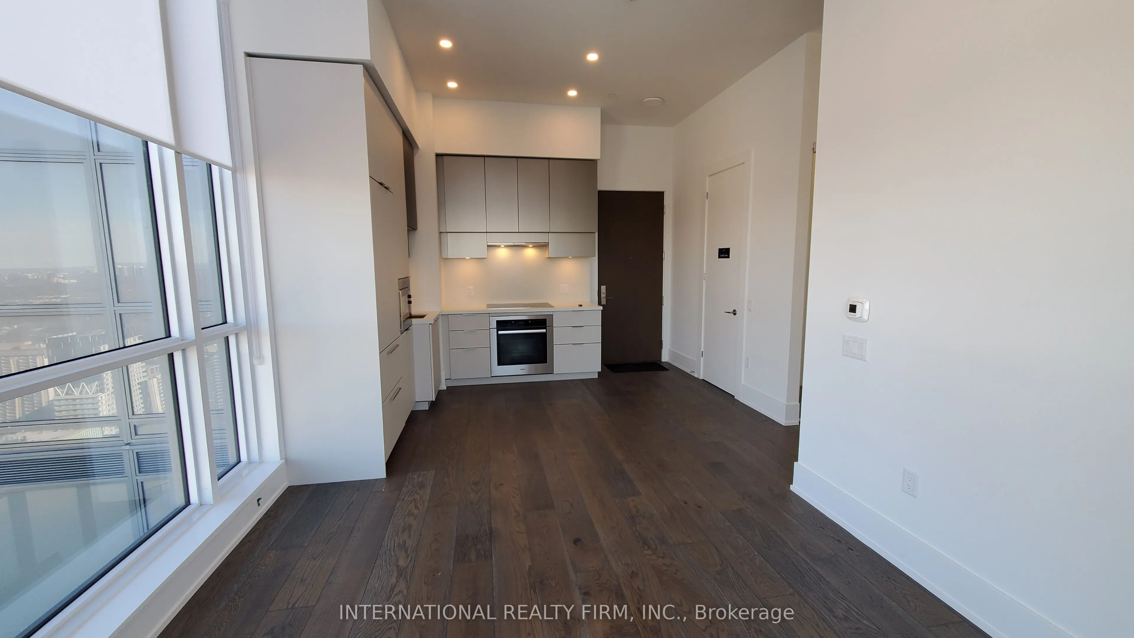 39 Roehampton Avenue E, #4605