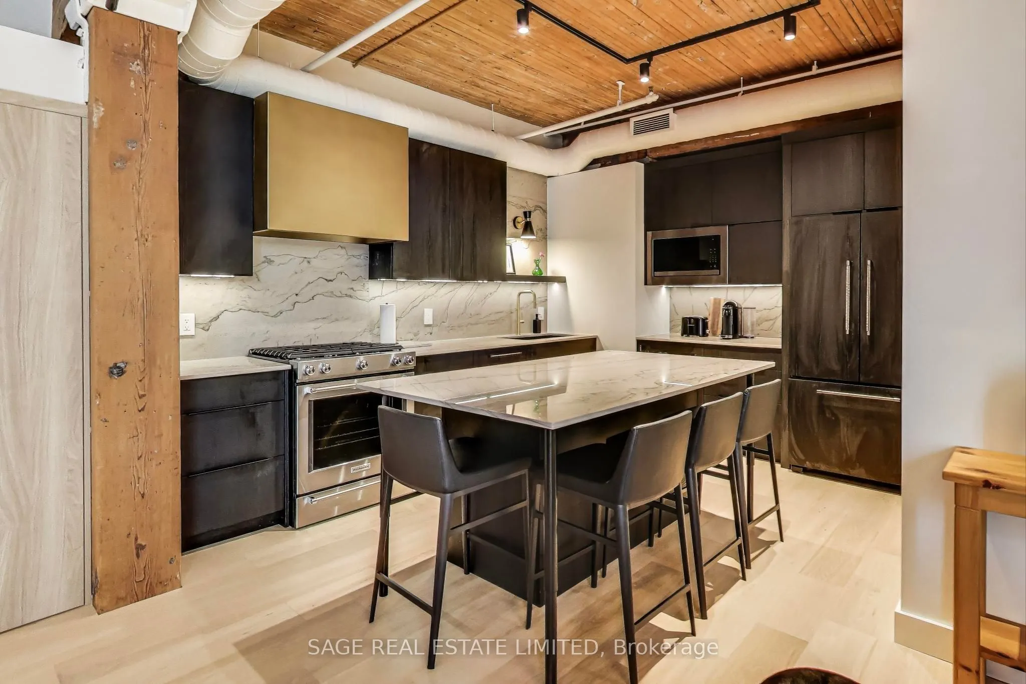 781 King Street W, #403