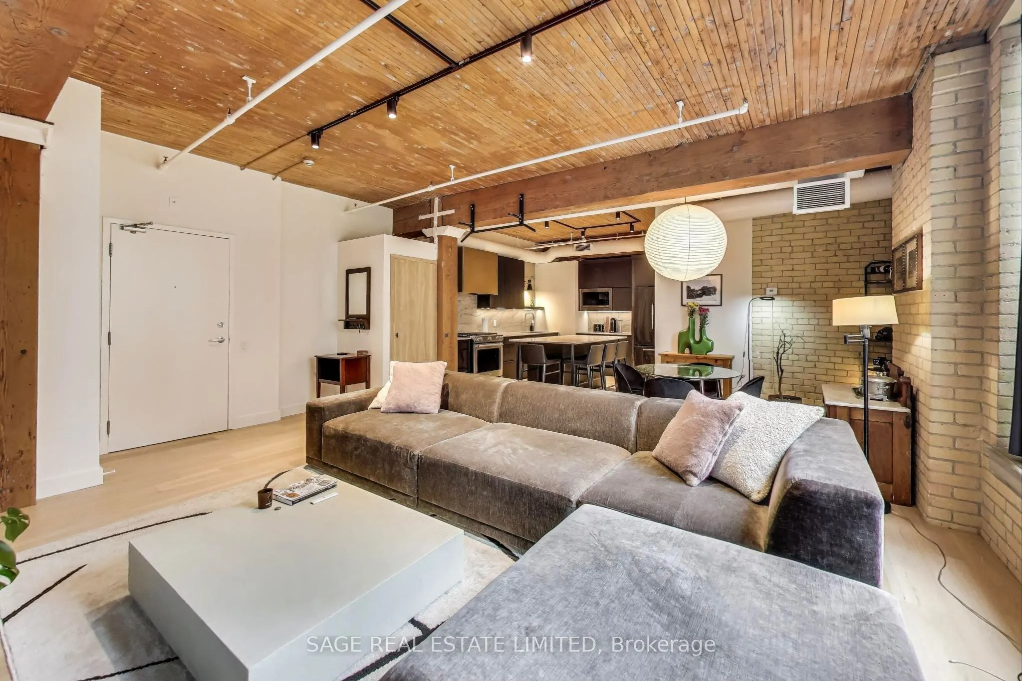 781 King Street W, #403