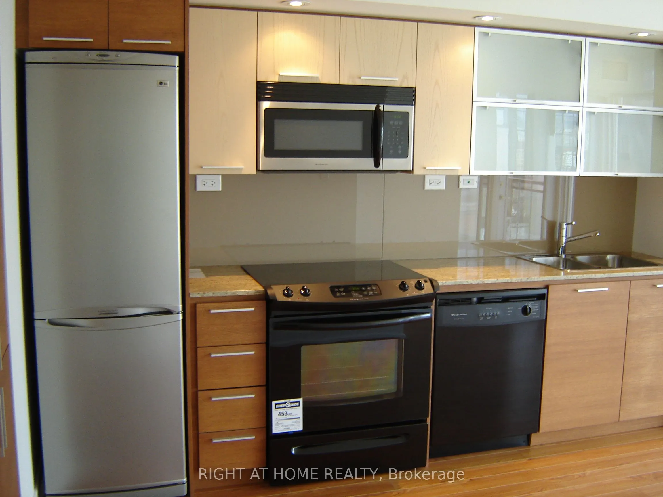 25 Capreol Court, #1902