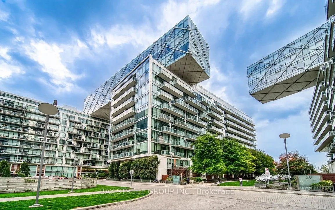 39 Queens Quay E, #341