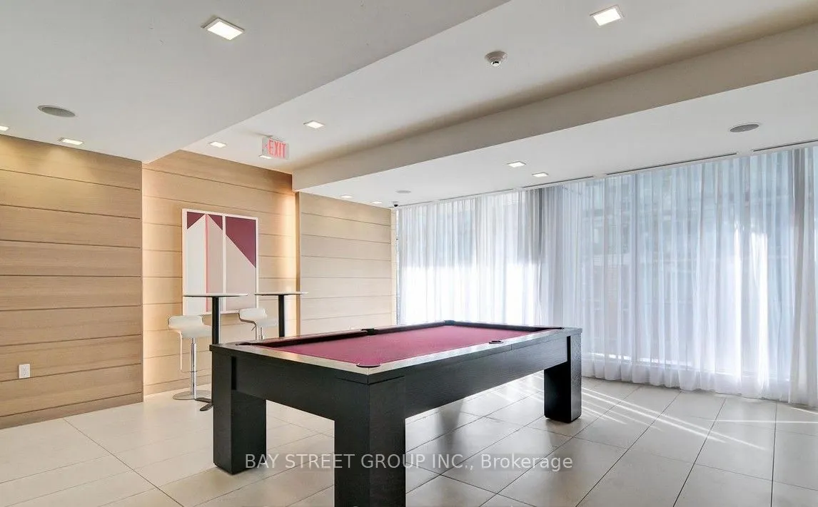 39 Queens Quay E, #341