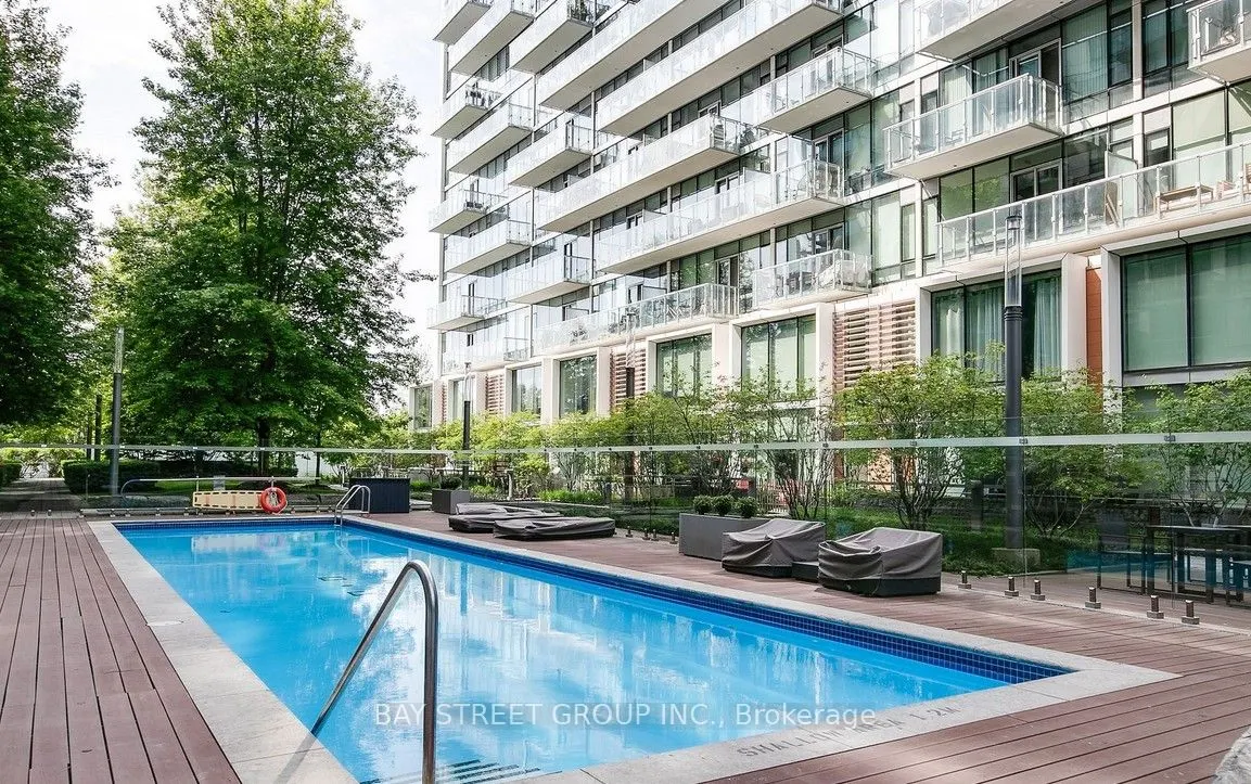 39 Queens Quay E, #341
